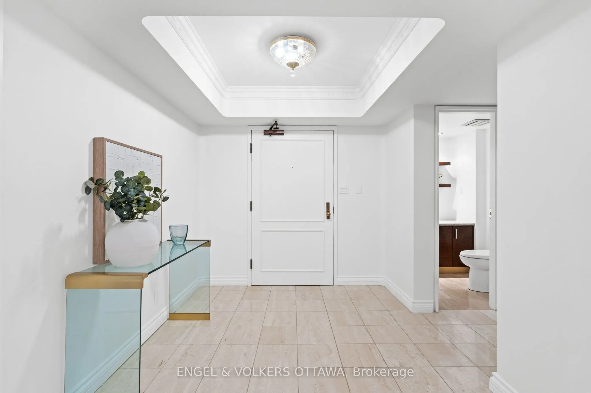 111 Echo Drive, #406