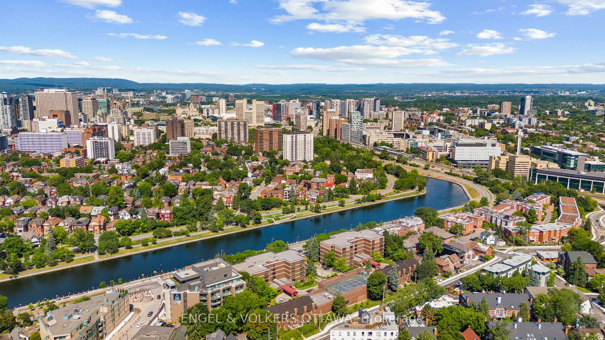 111 Echo Drive, #406