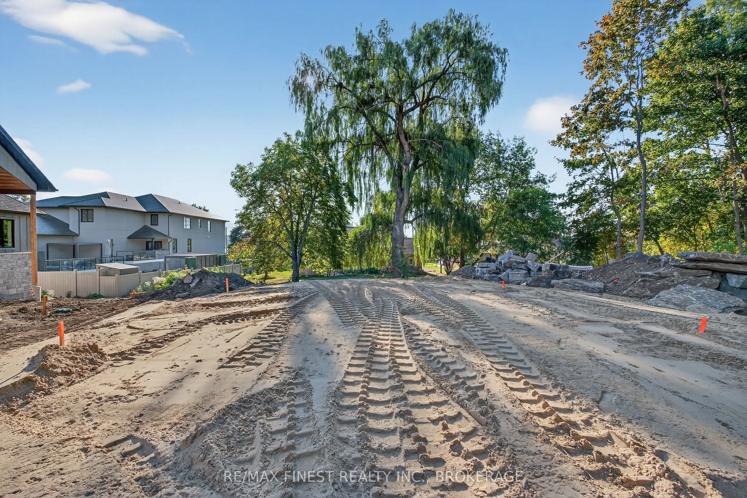 371 Maple Ridge Drive