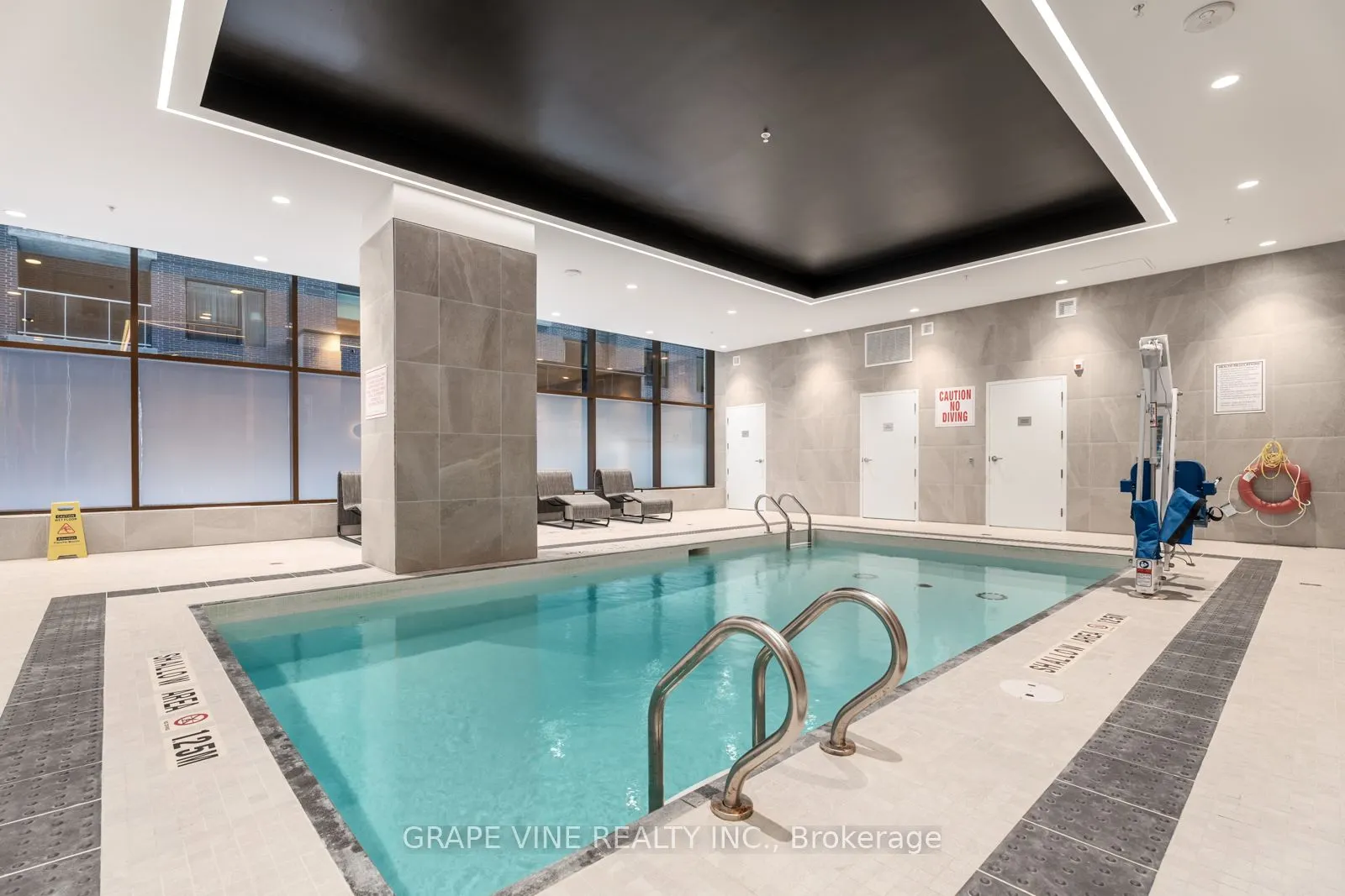 340 Queen Street, #501