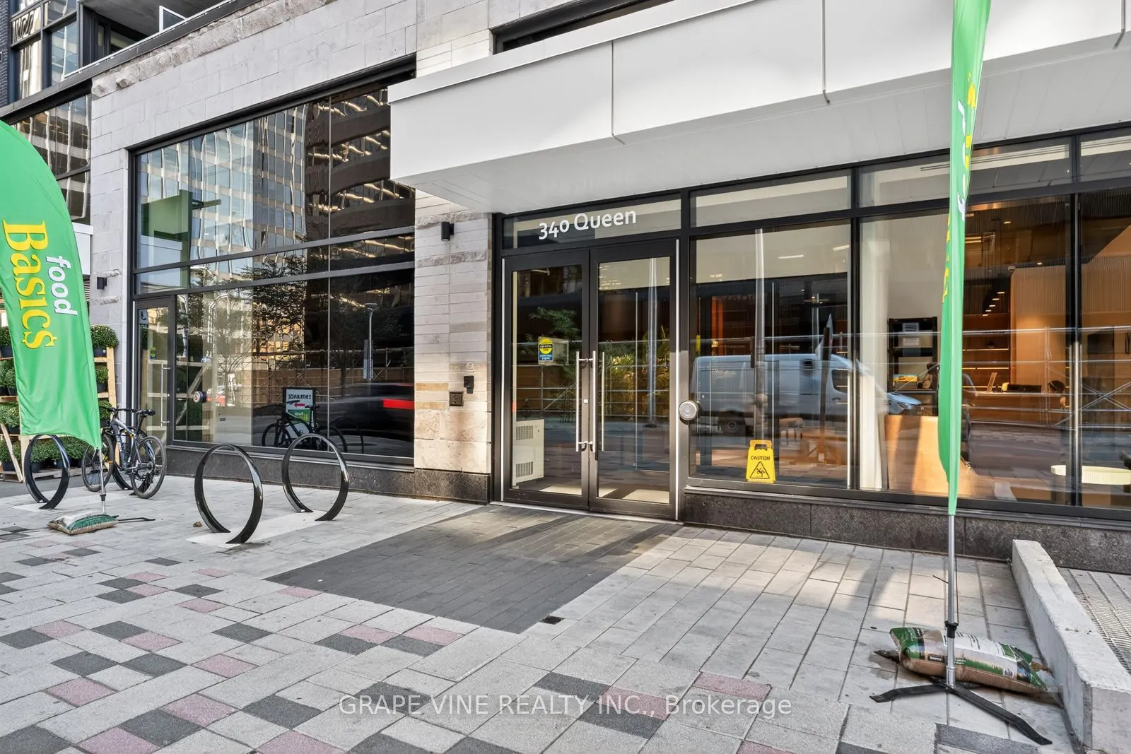 340 Queen Street, #501