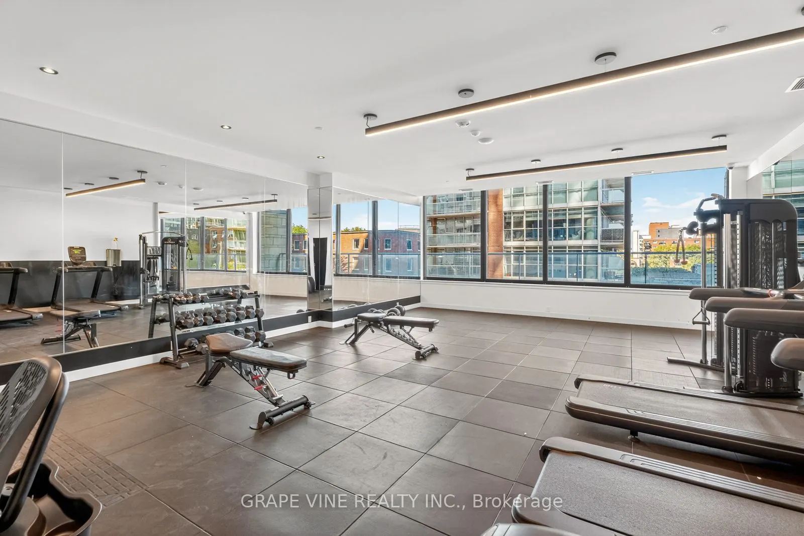 180 George Street, #601