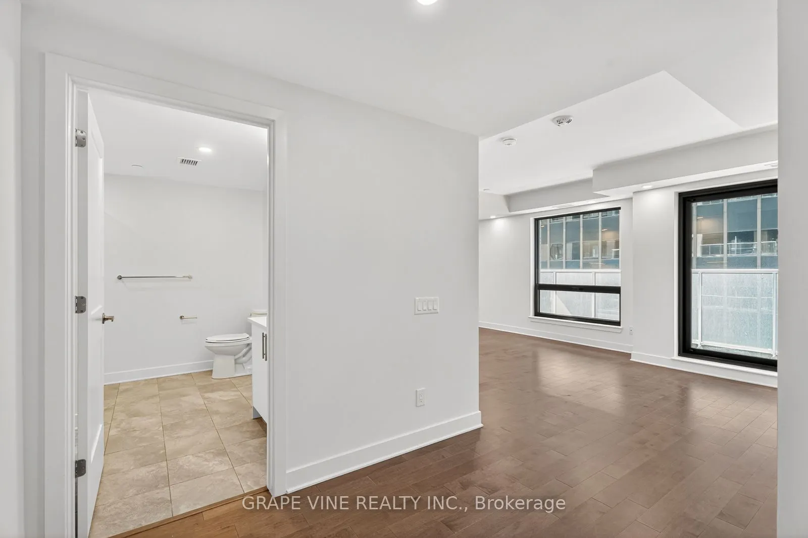 180 George Street, #601