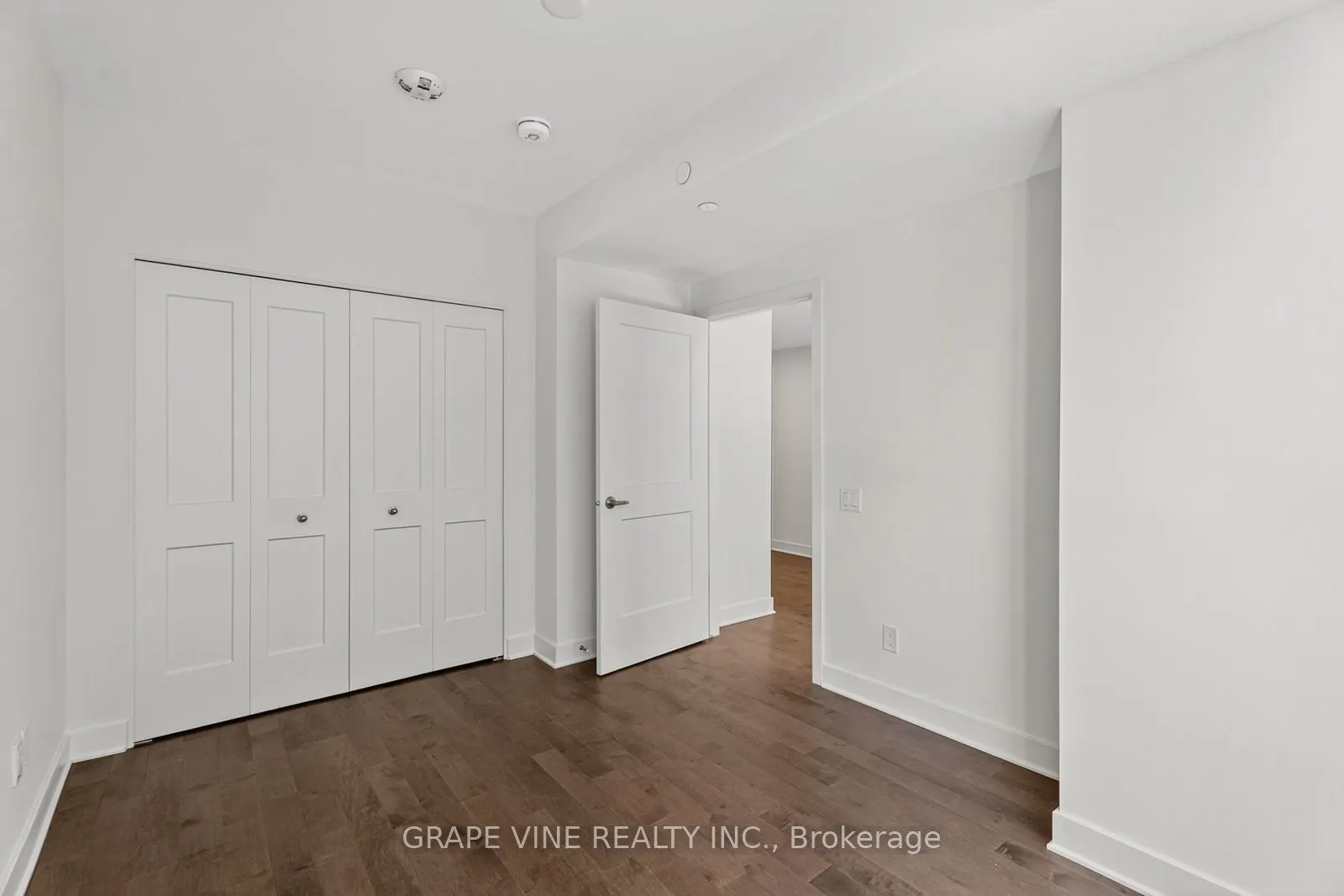 180 George Street, #601