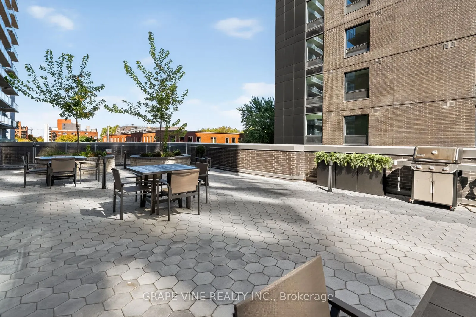 180 George Street, #601
