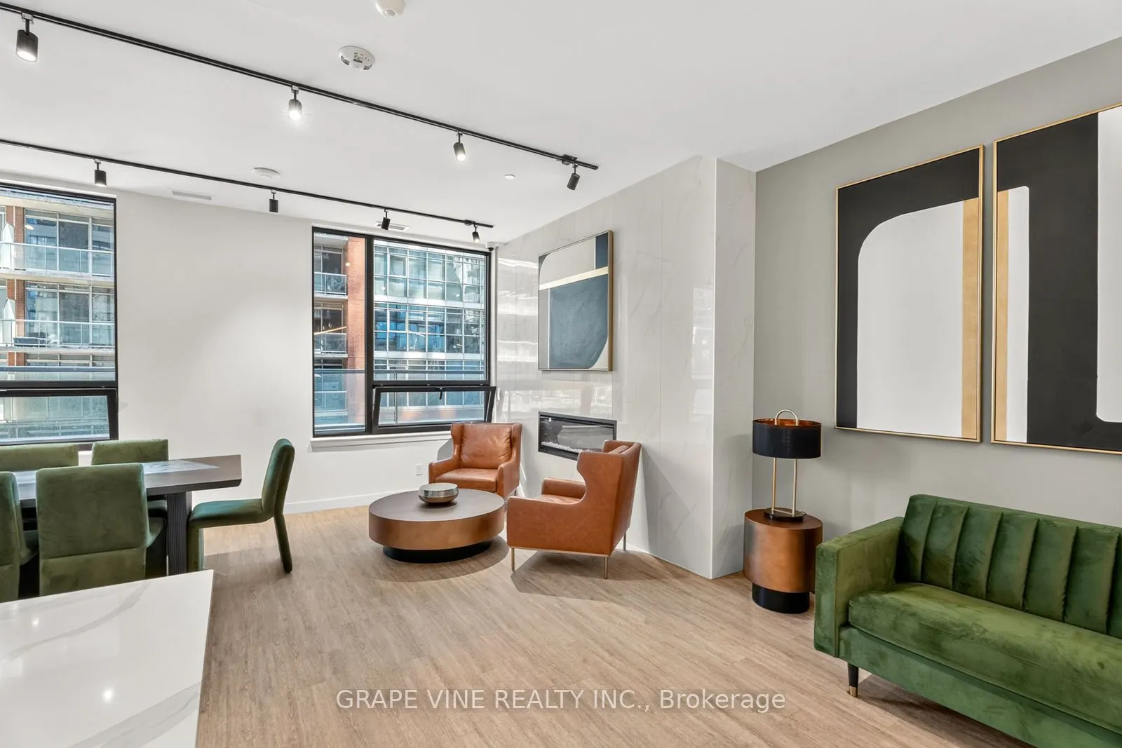 180 George Street, #601