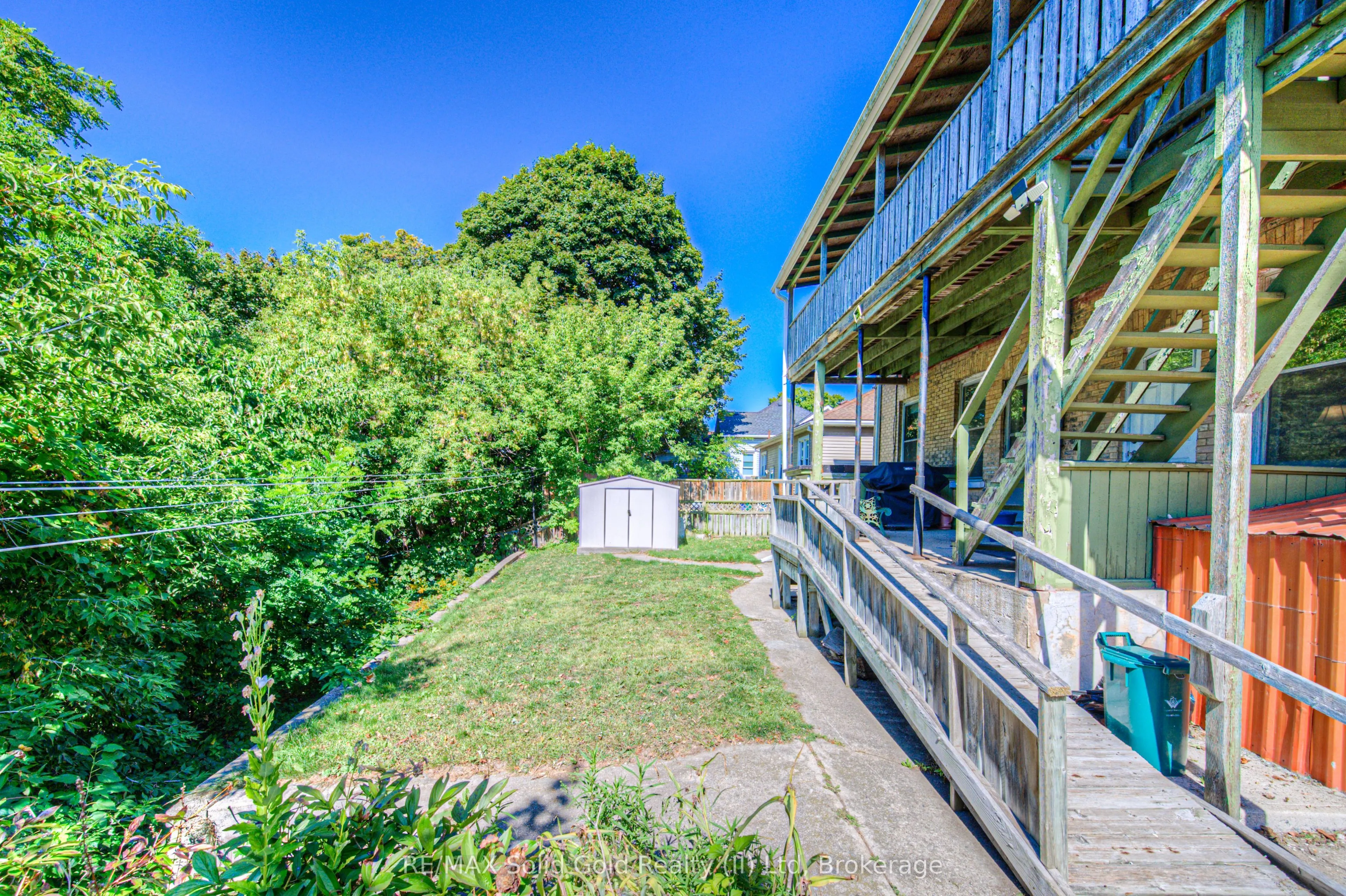 76 Roseview Avenue
