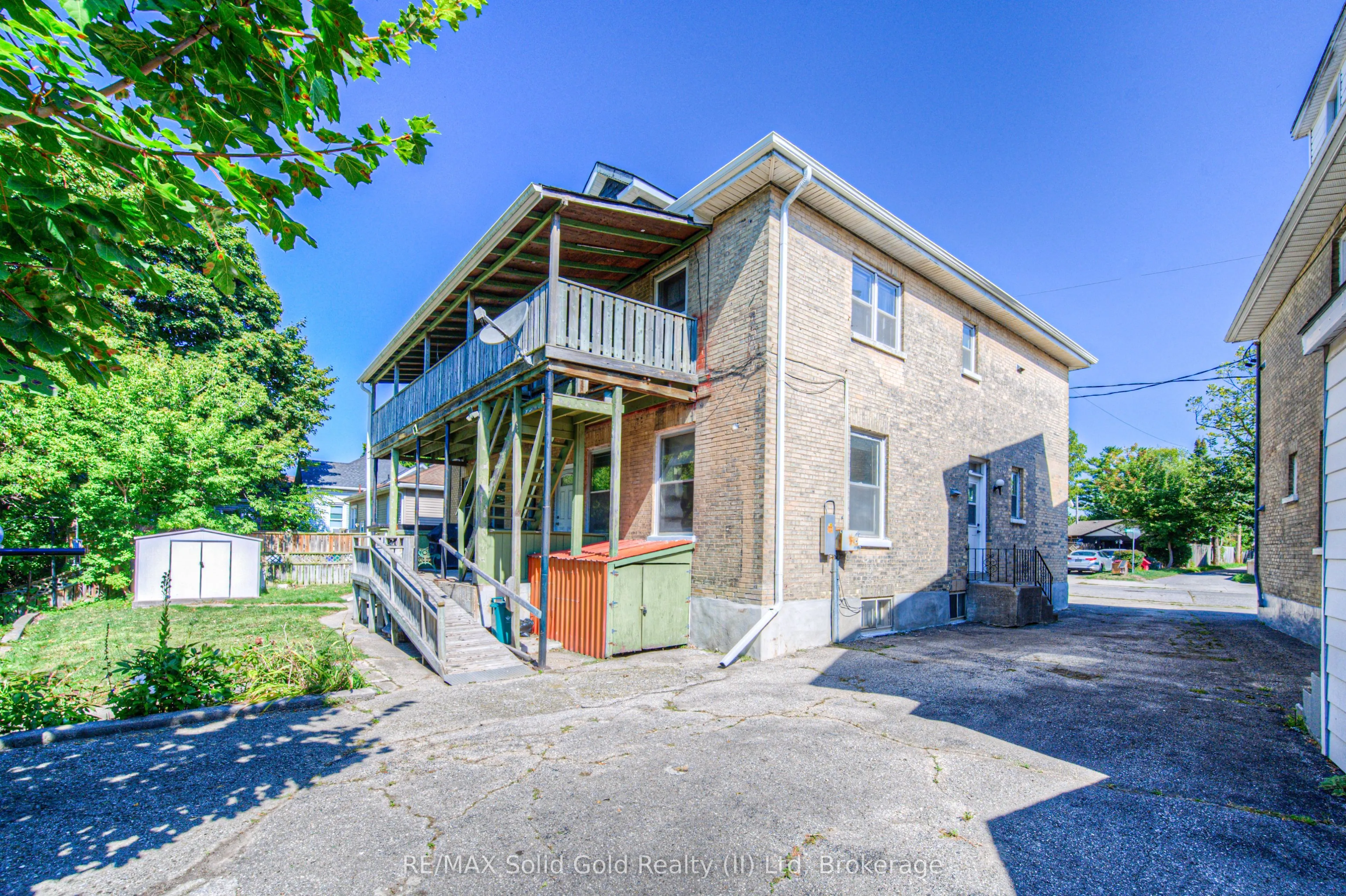 76 Roseview Avenue