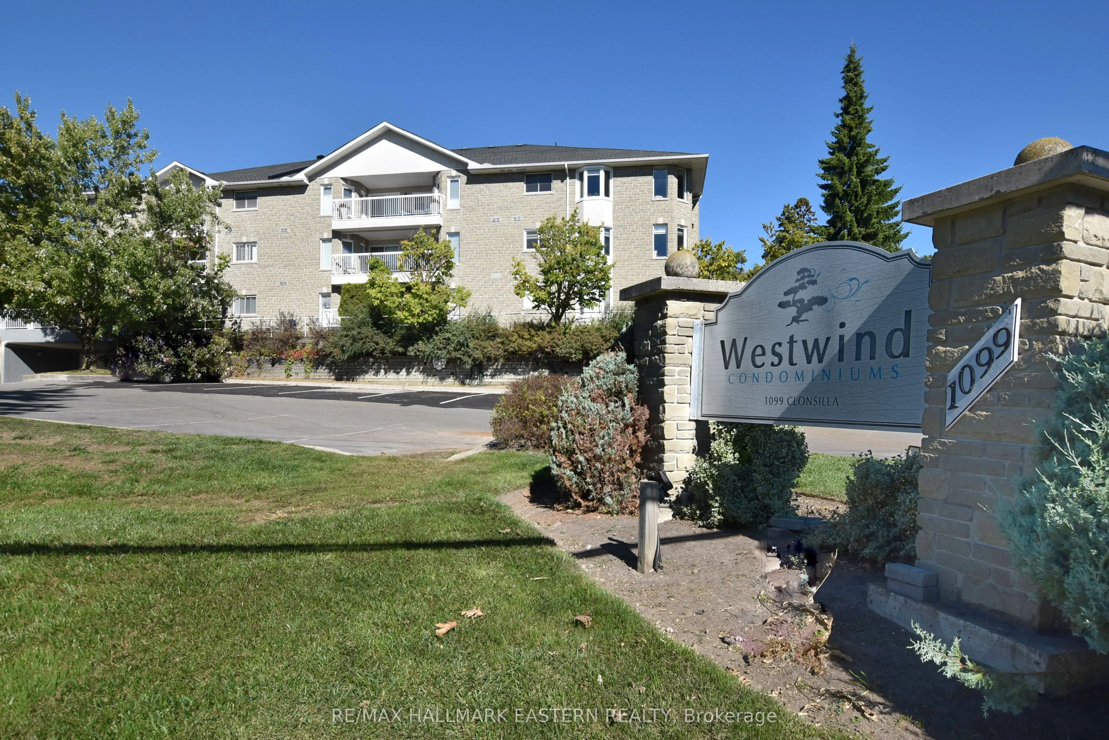 1099 Clonsilla Avenue, #316A