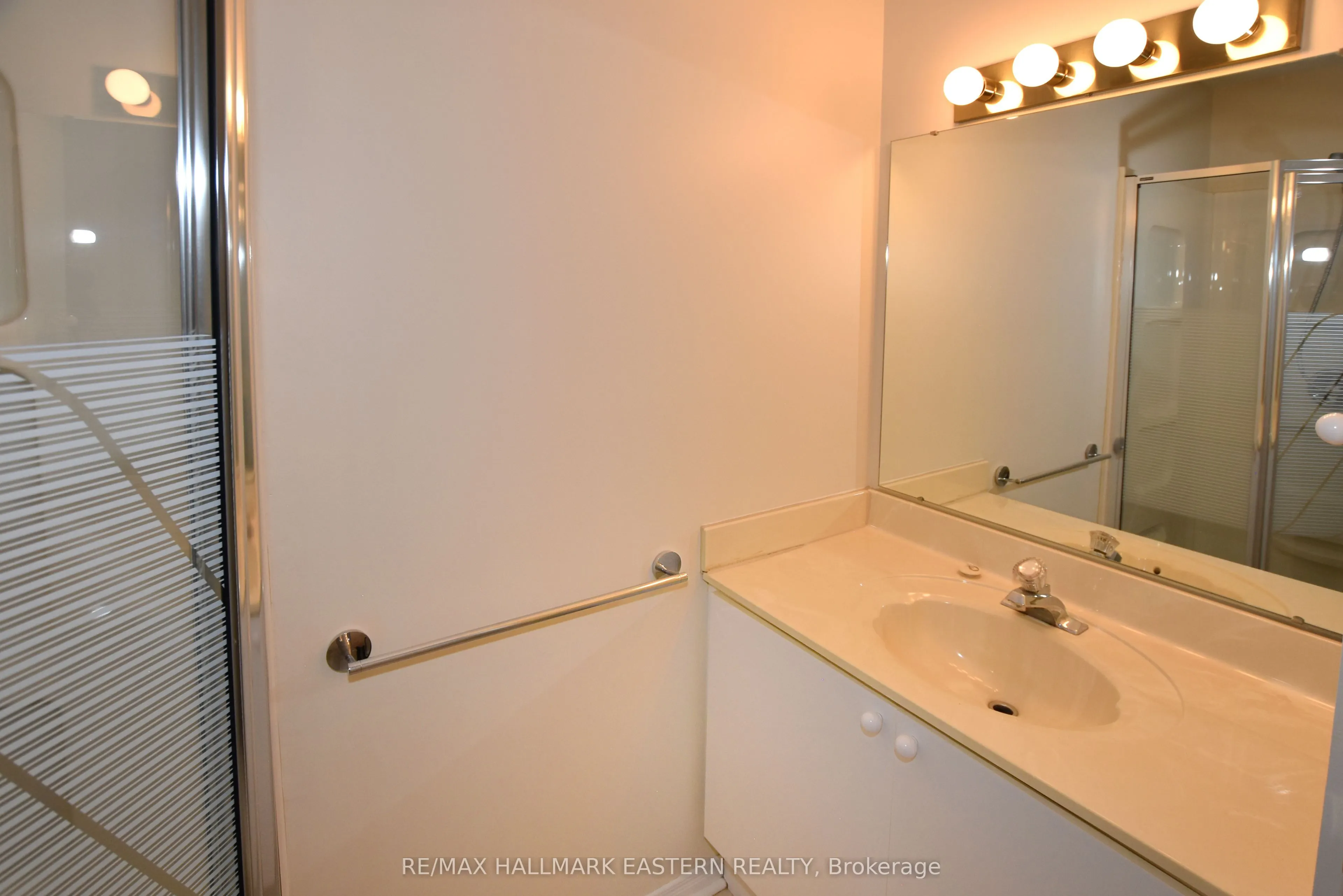 1099 Clonsilla Avenue, #316A