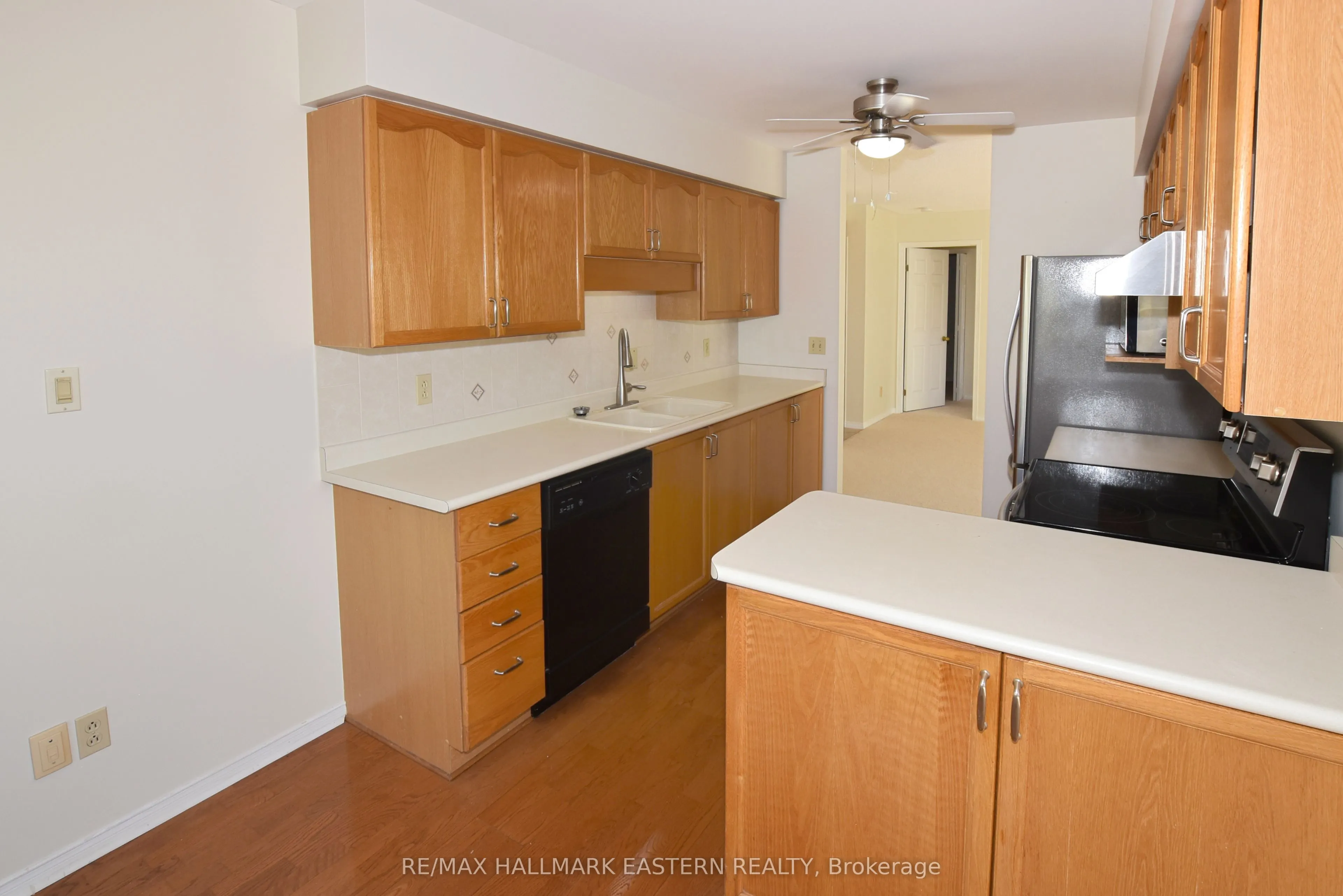 1099 Clonsilla Avenue, #316A