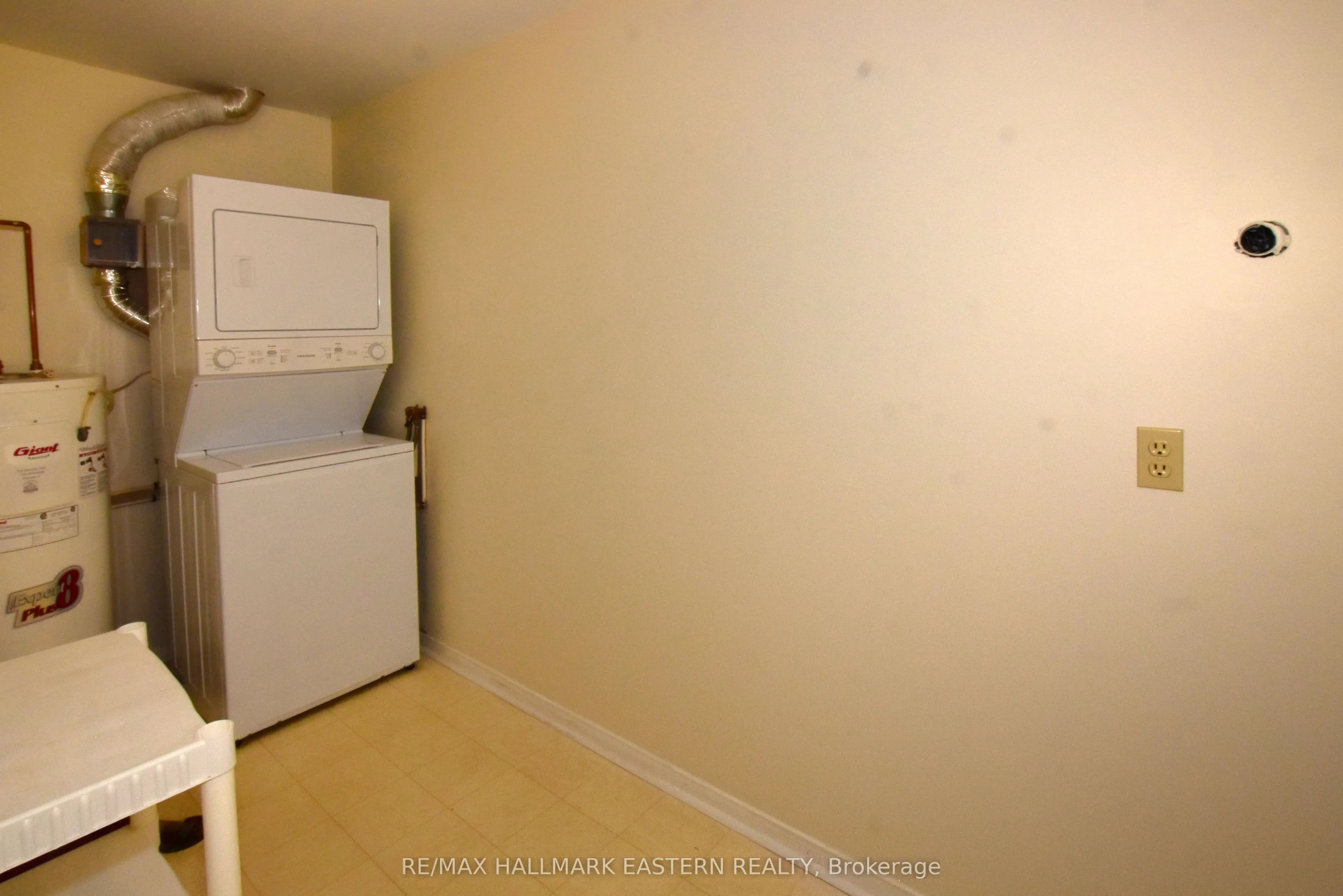 1099 Clonsilla Avenue, #316A