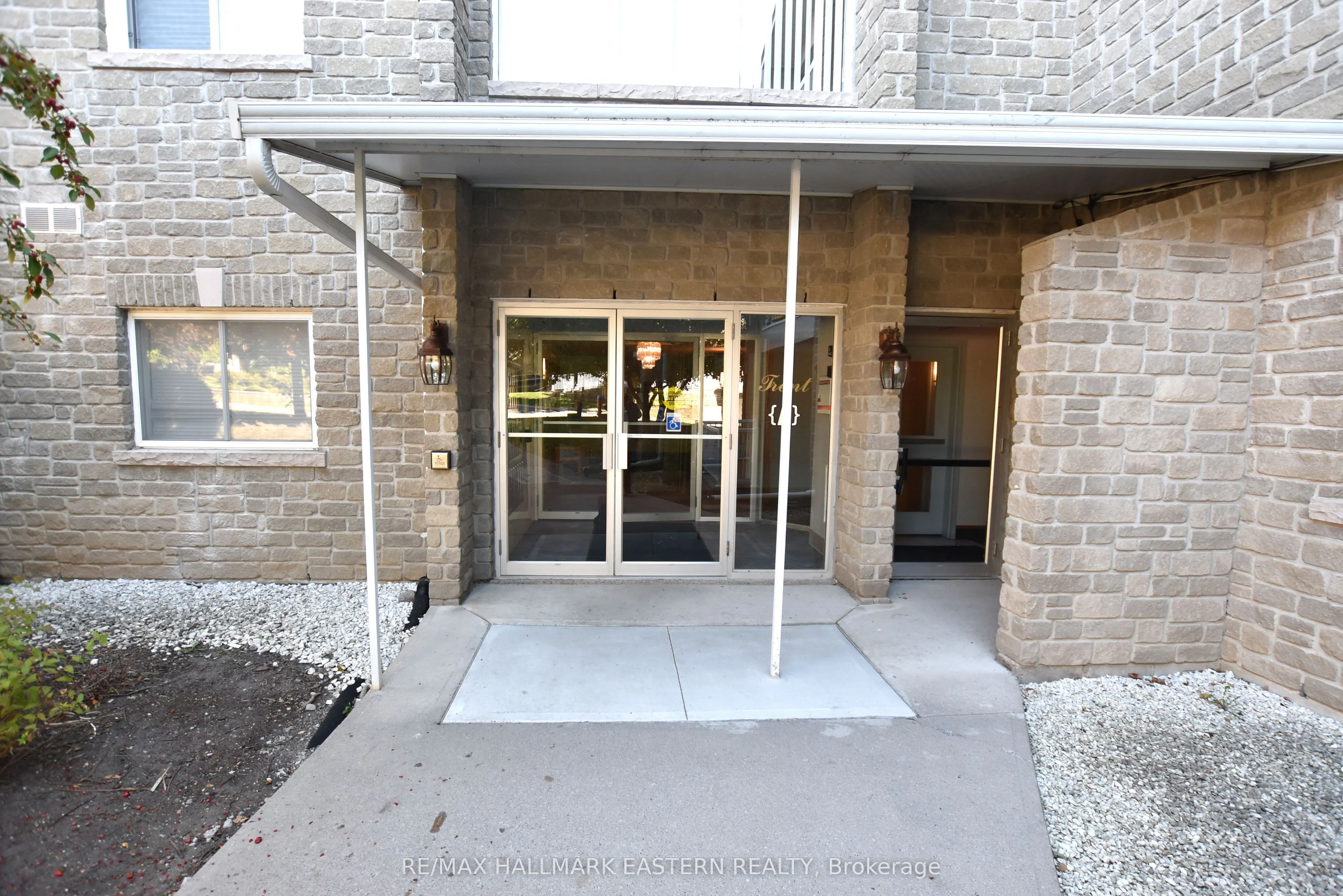 1099 Clonsilla Avenue, #316A