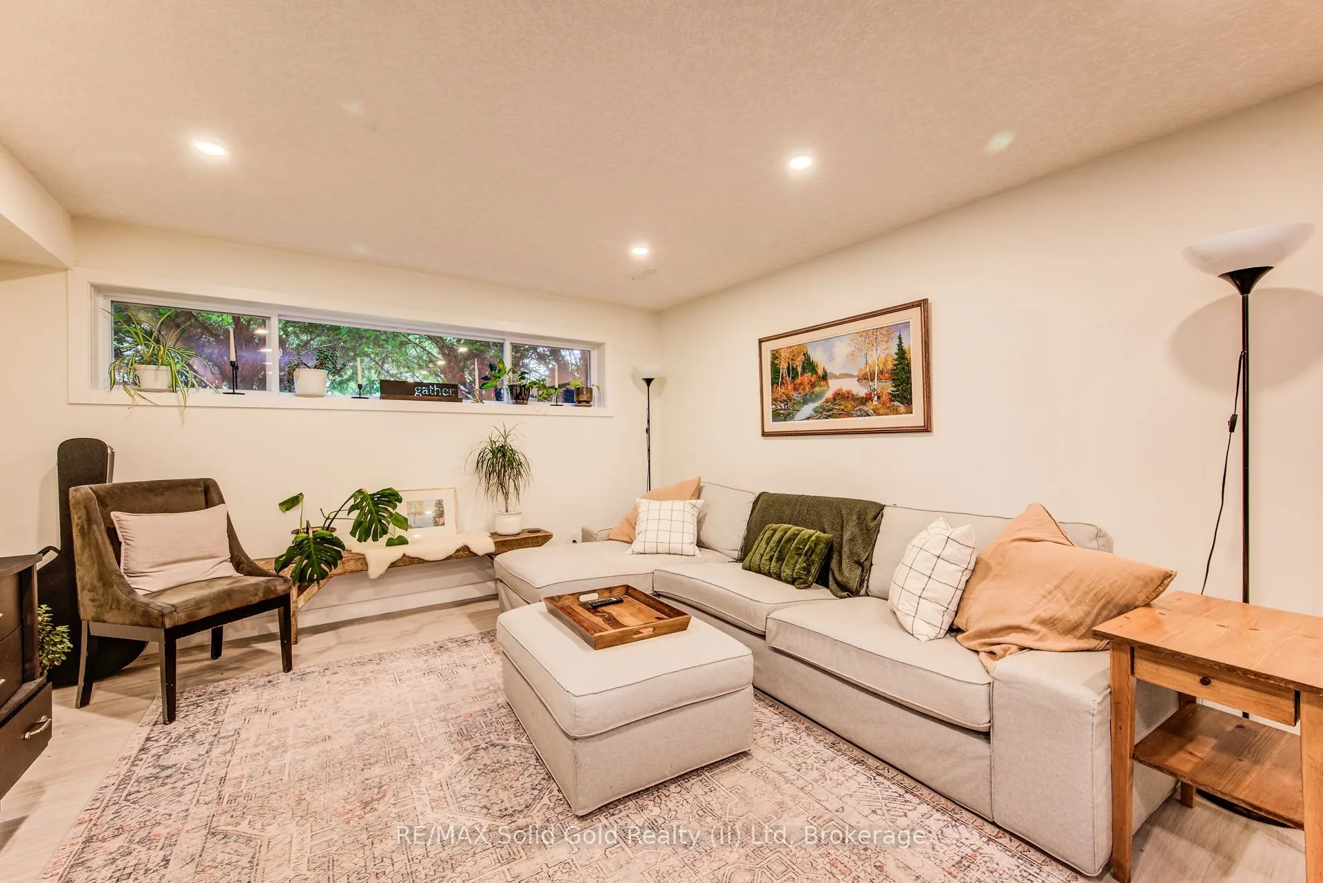 558 Sprucehill Avenue