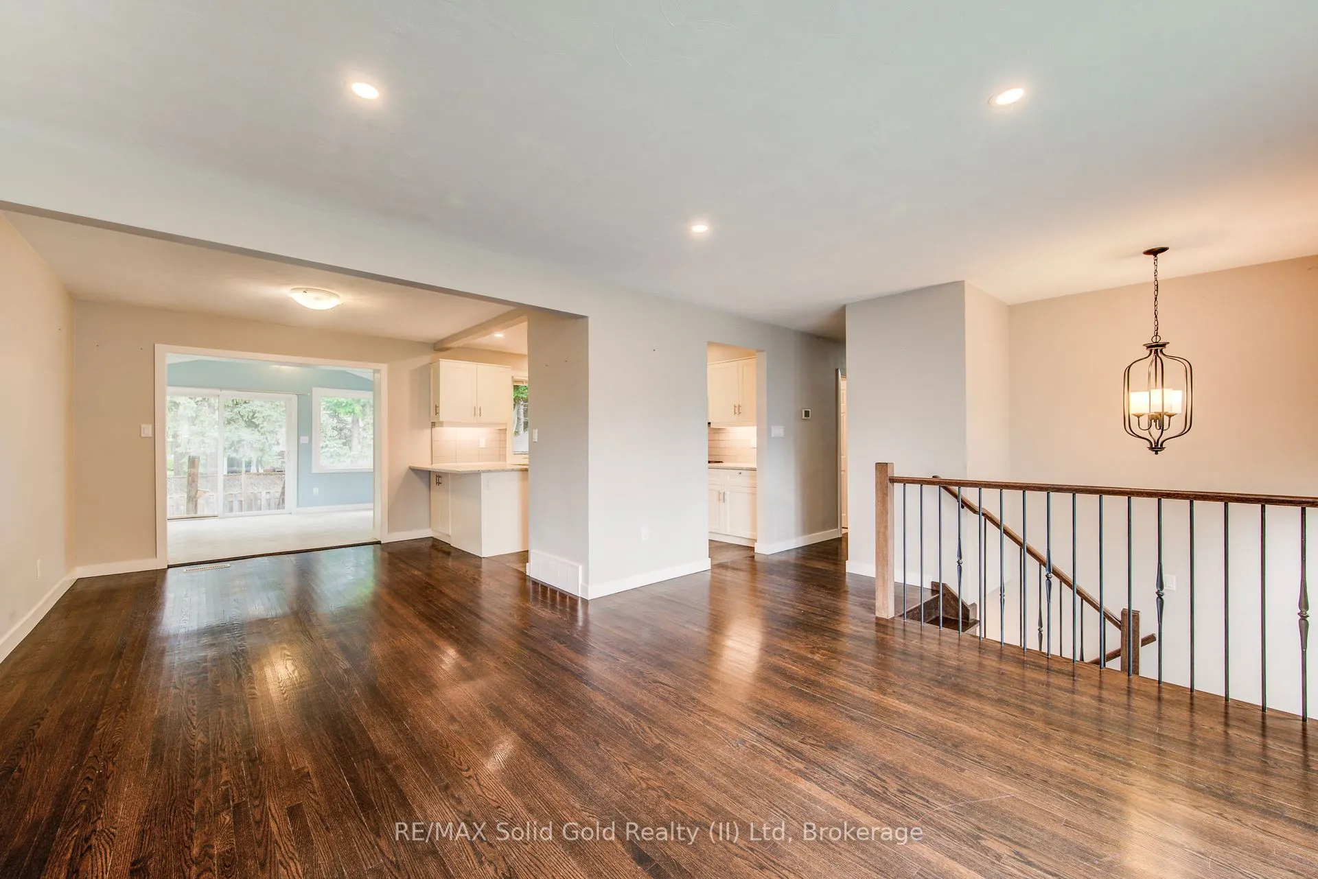 558 Sprucehill Avenue