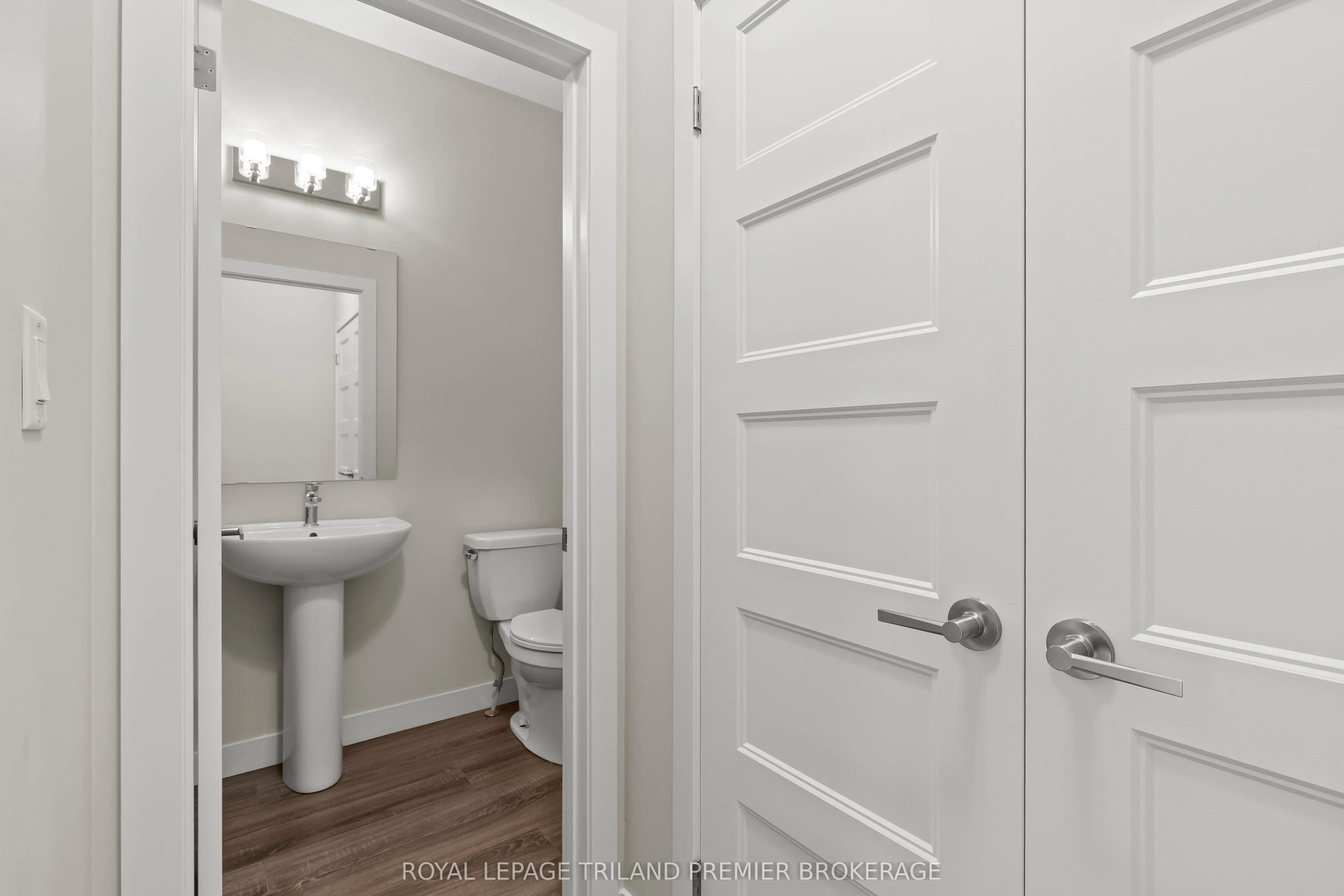 996 WEST VILLAGE Square, #158