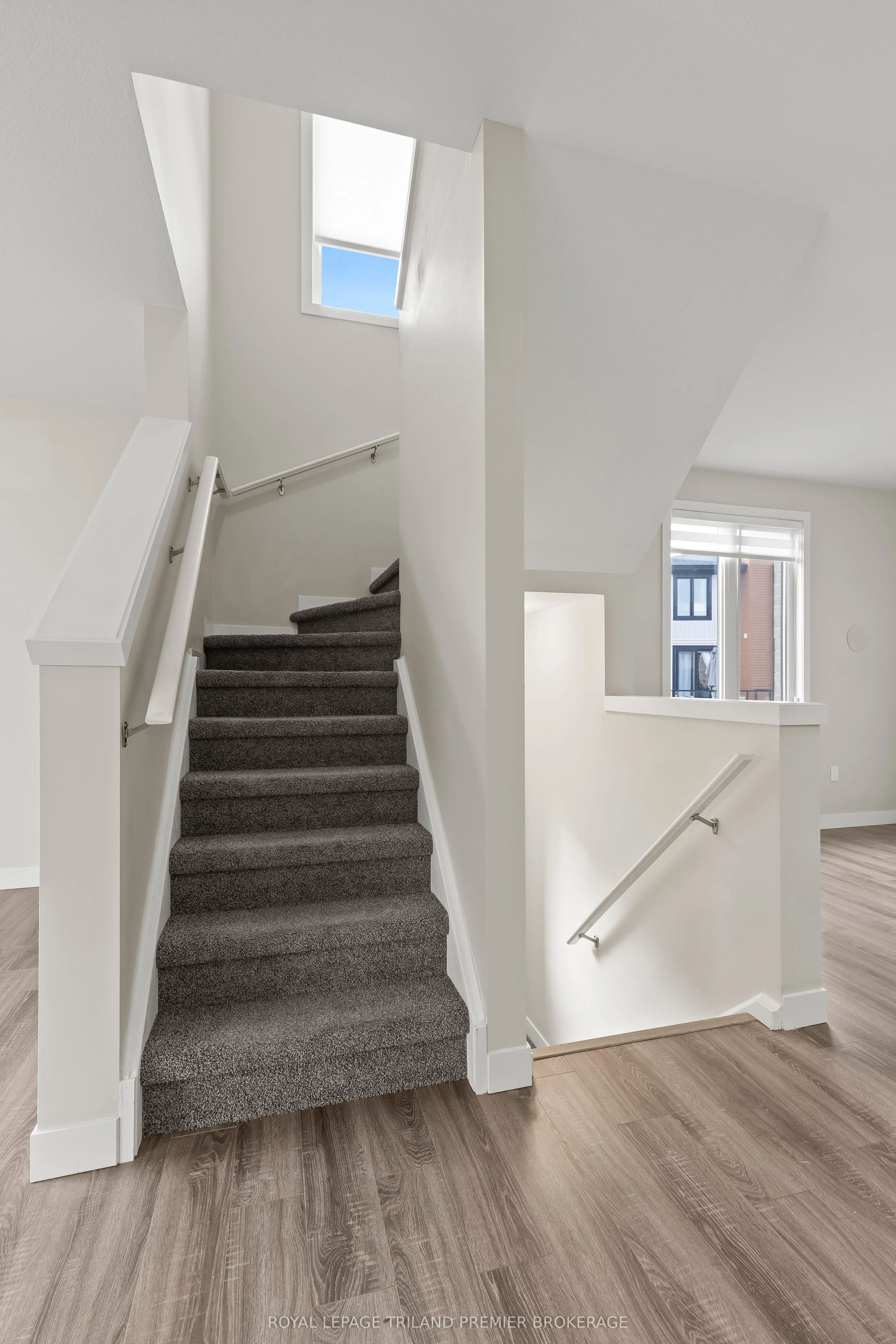 996 WEST VILLAGE Square, #158