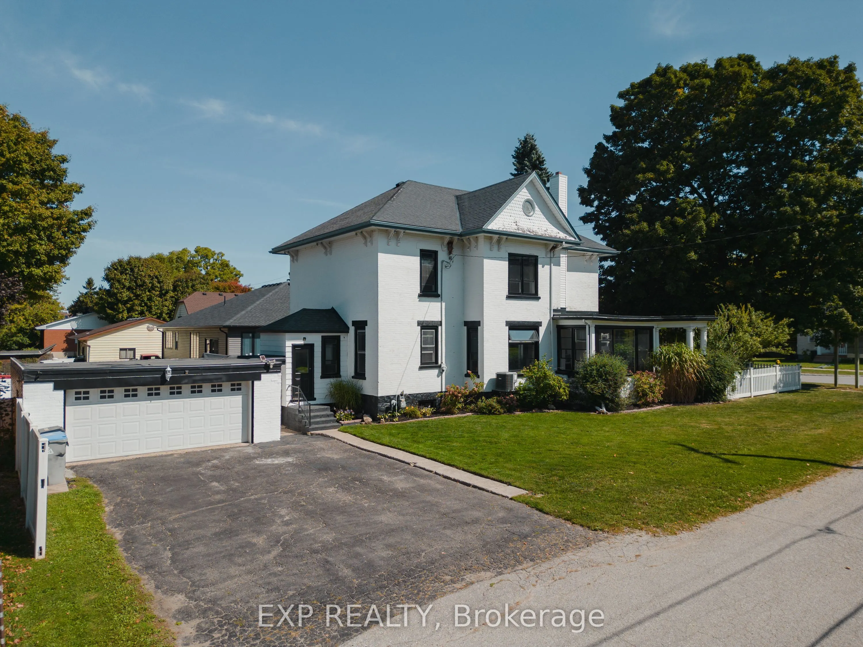 290 Turnberry Street