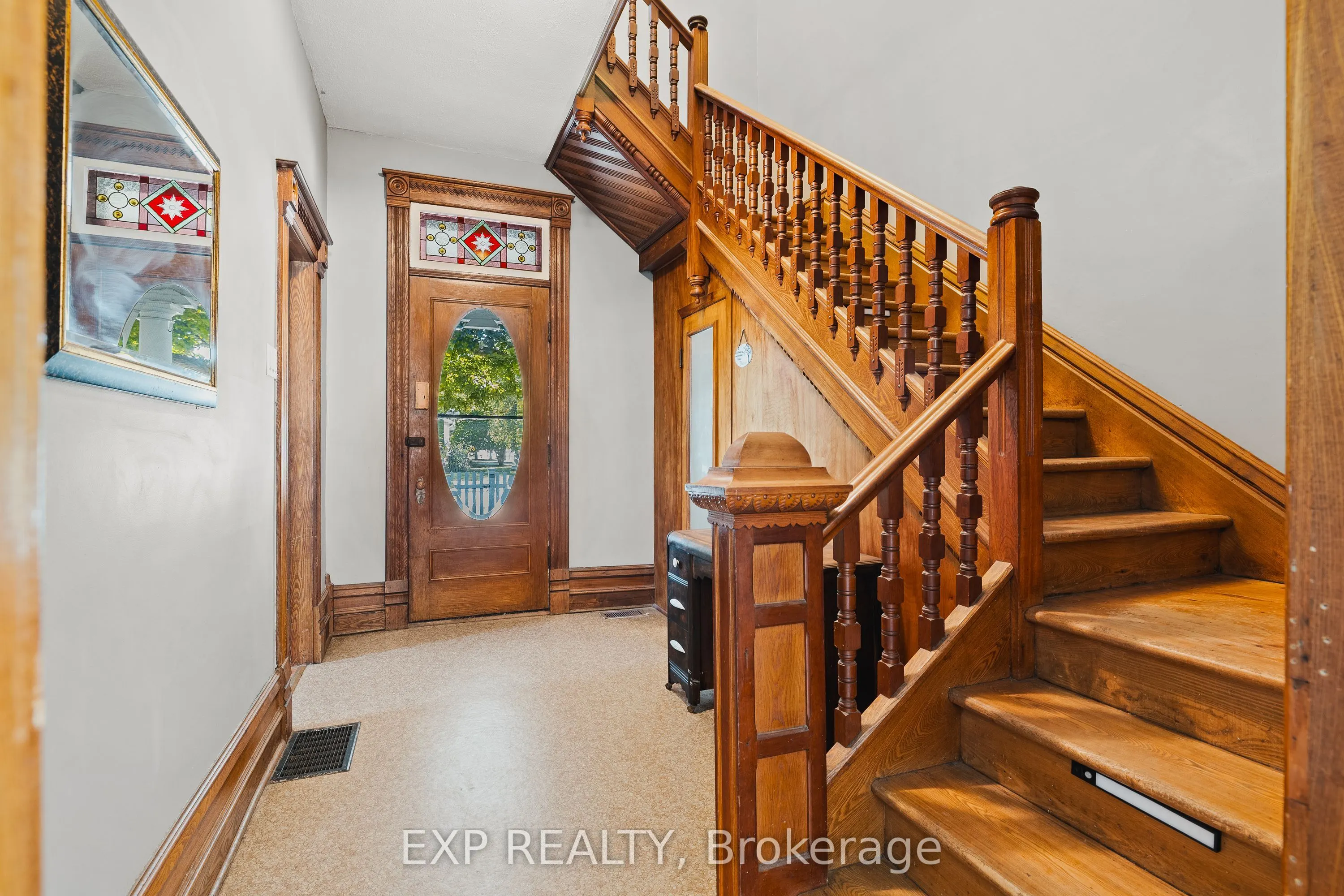 290 Turnberry Street