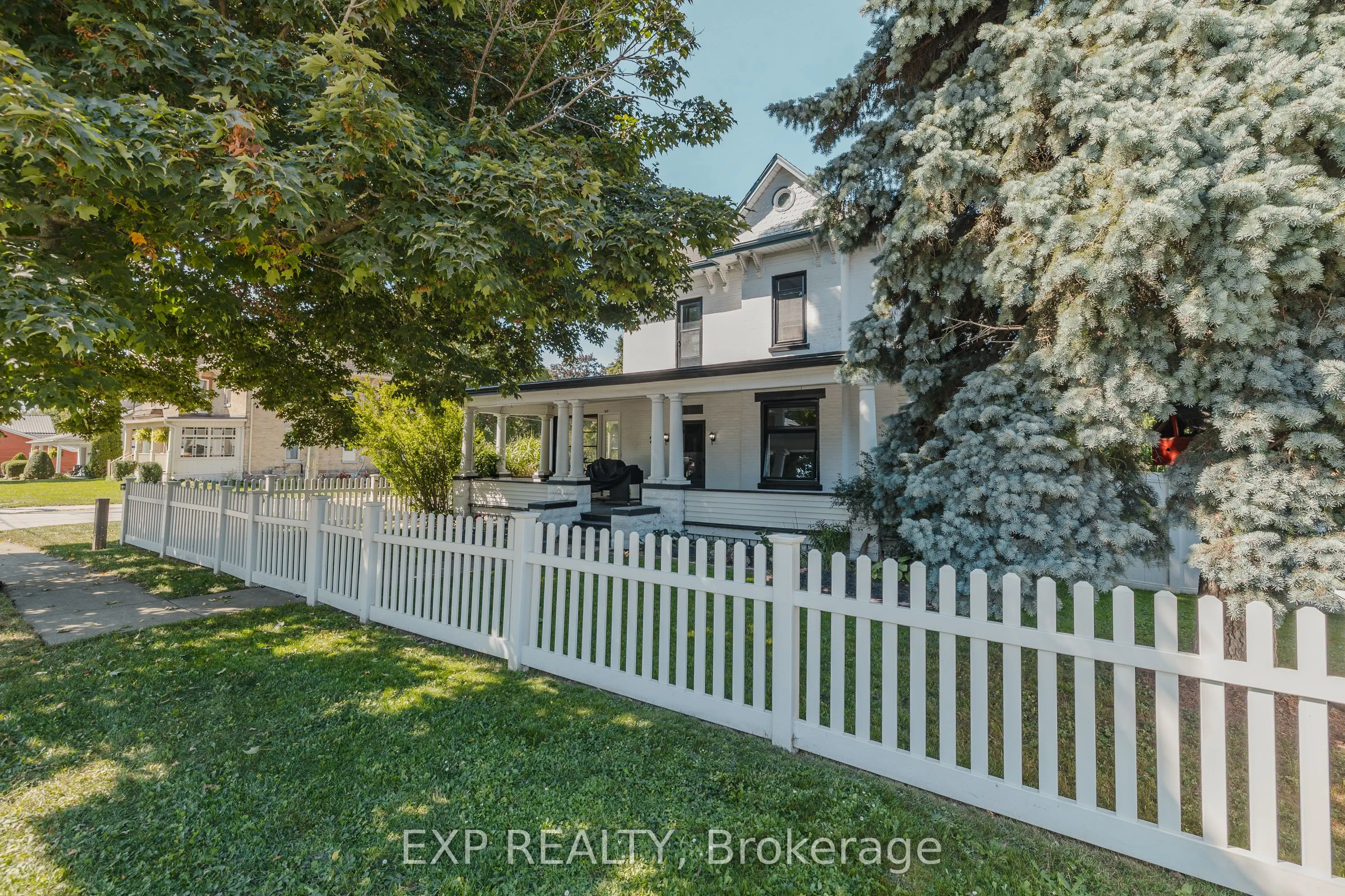290 Turnberry Street