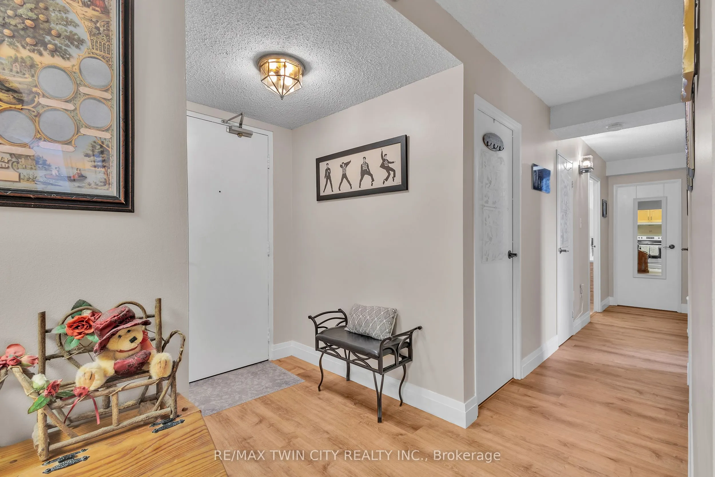 93 Westwood Road, #206