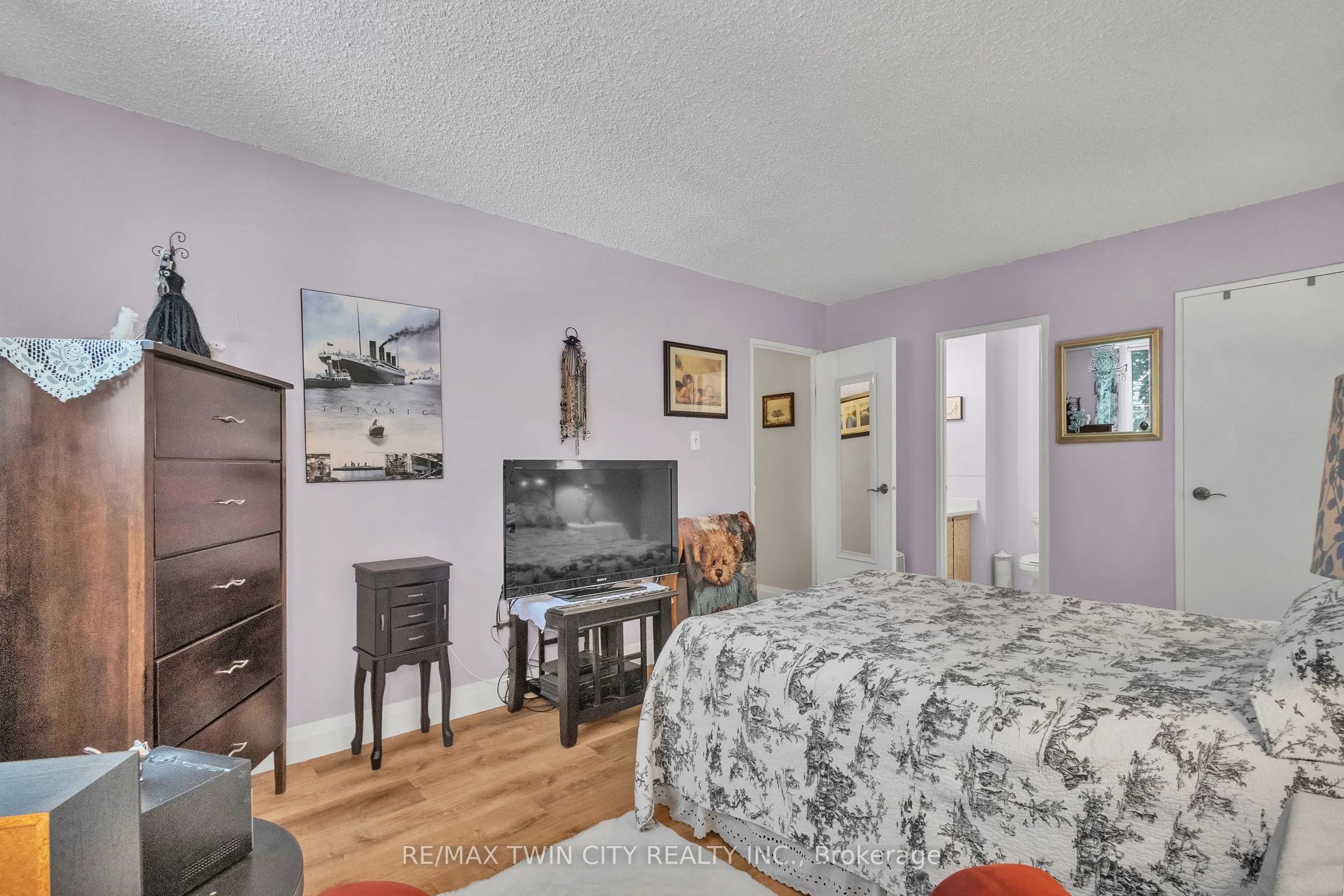 93 Westwood Road, #206