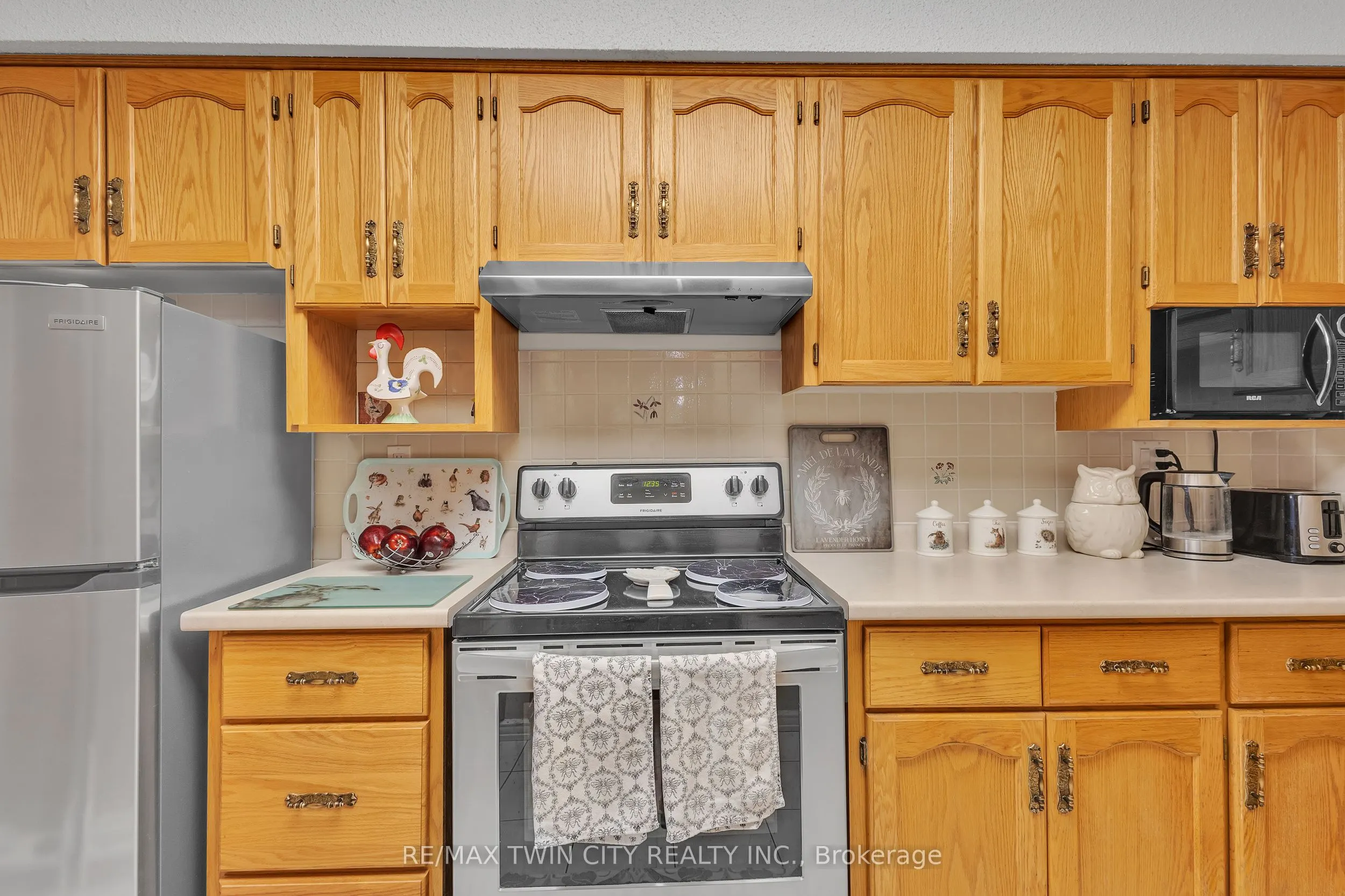 93 Westwood Road, #206