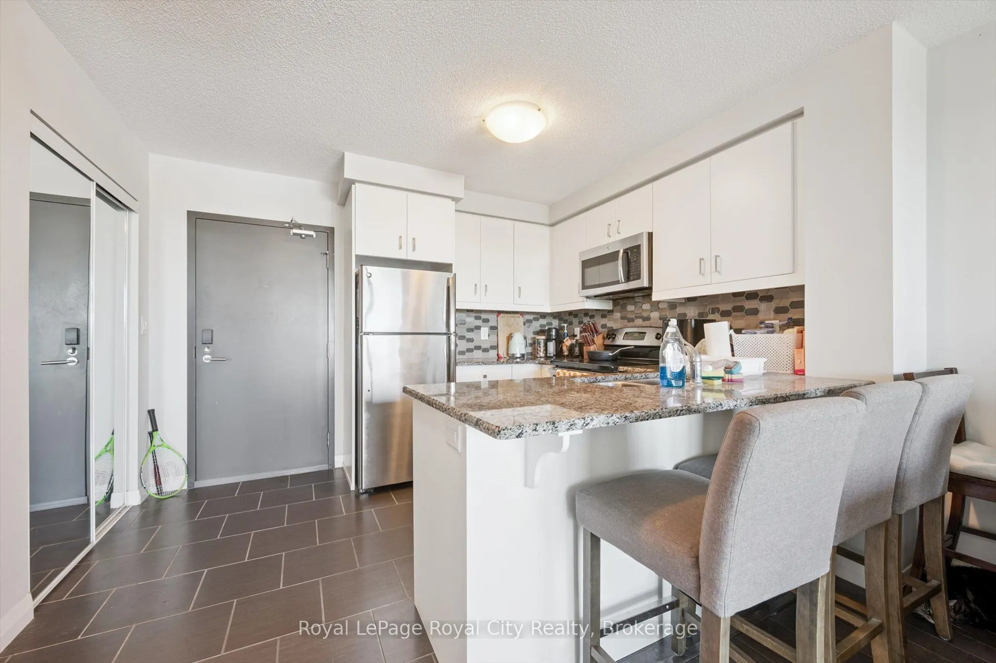 53 Arthur Street S, #912
