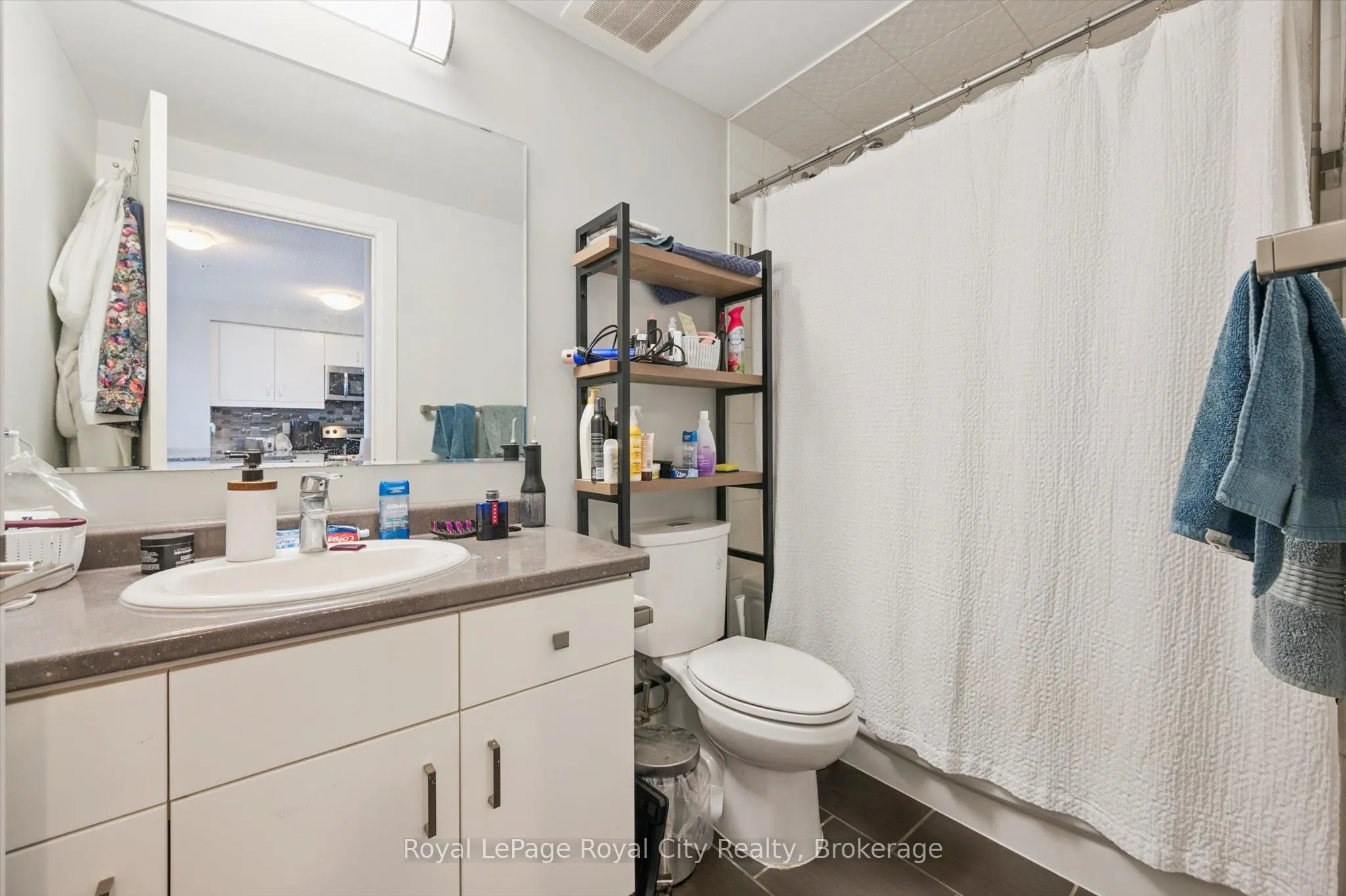 53 Arthur Street S, #912