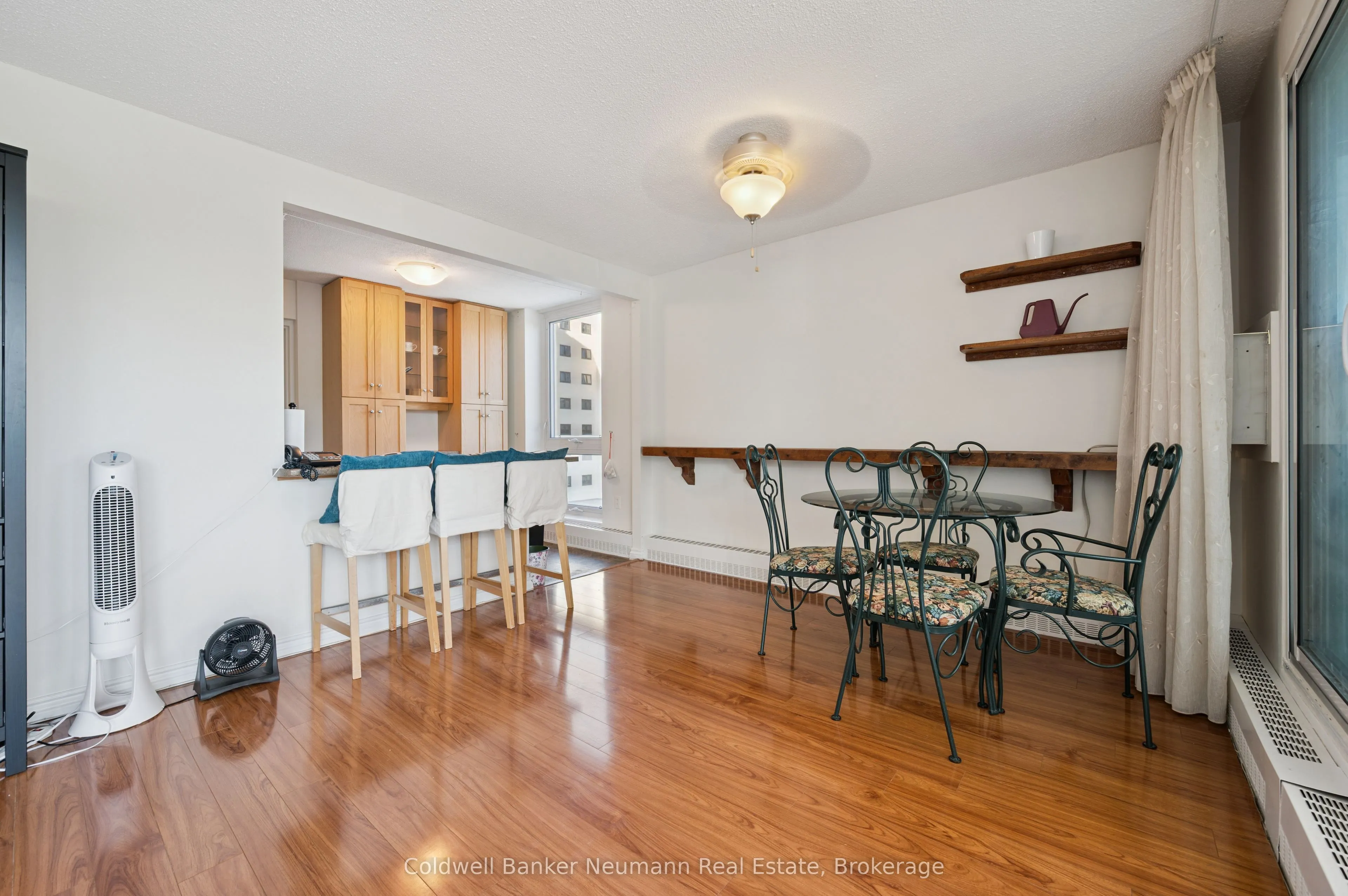 19 Woodlawn Road E, #303
