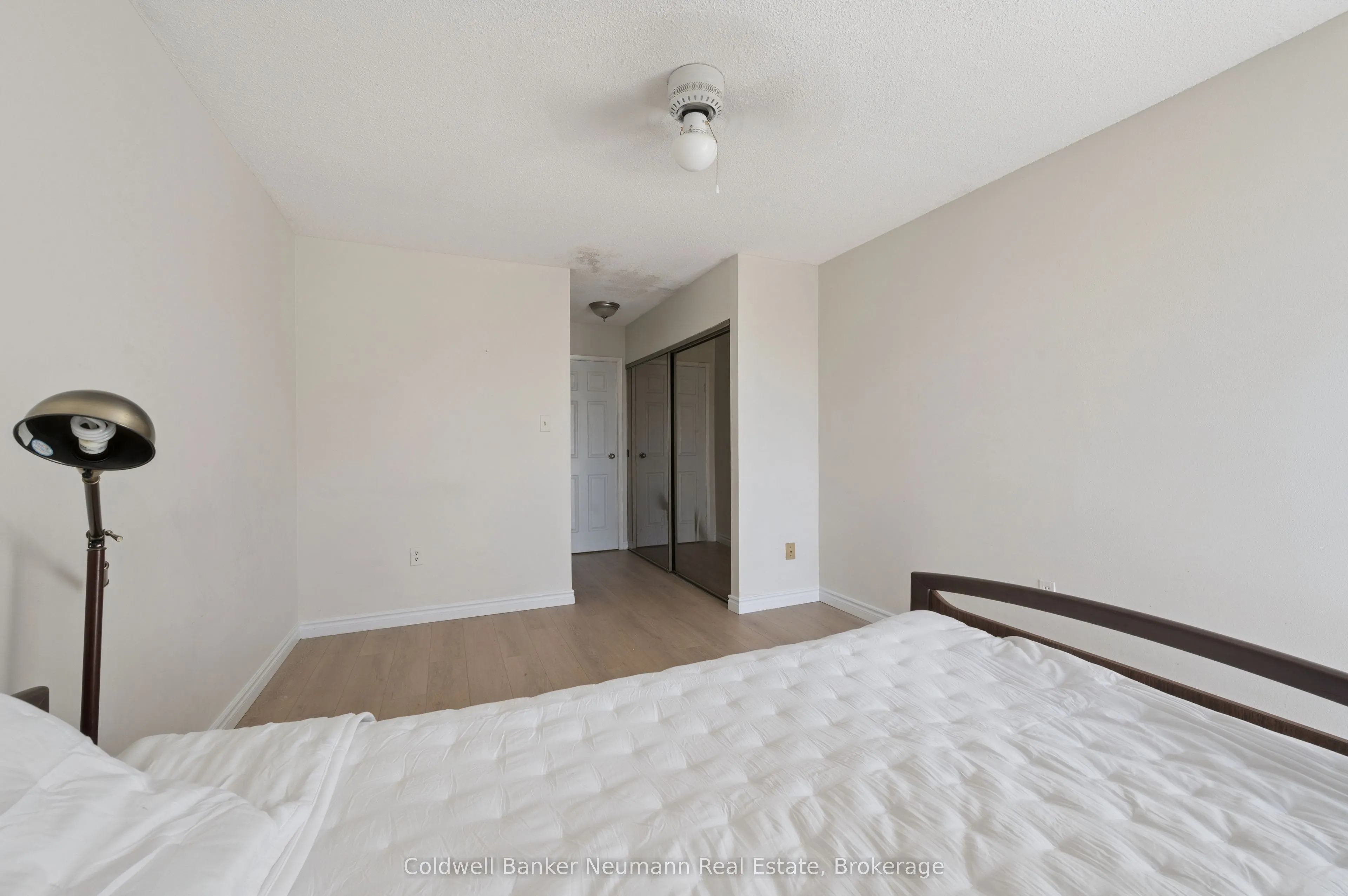 19 Woodlawn Road E, #303