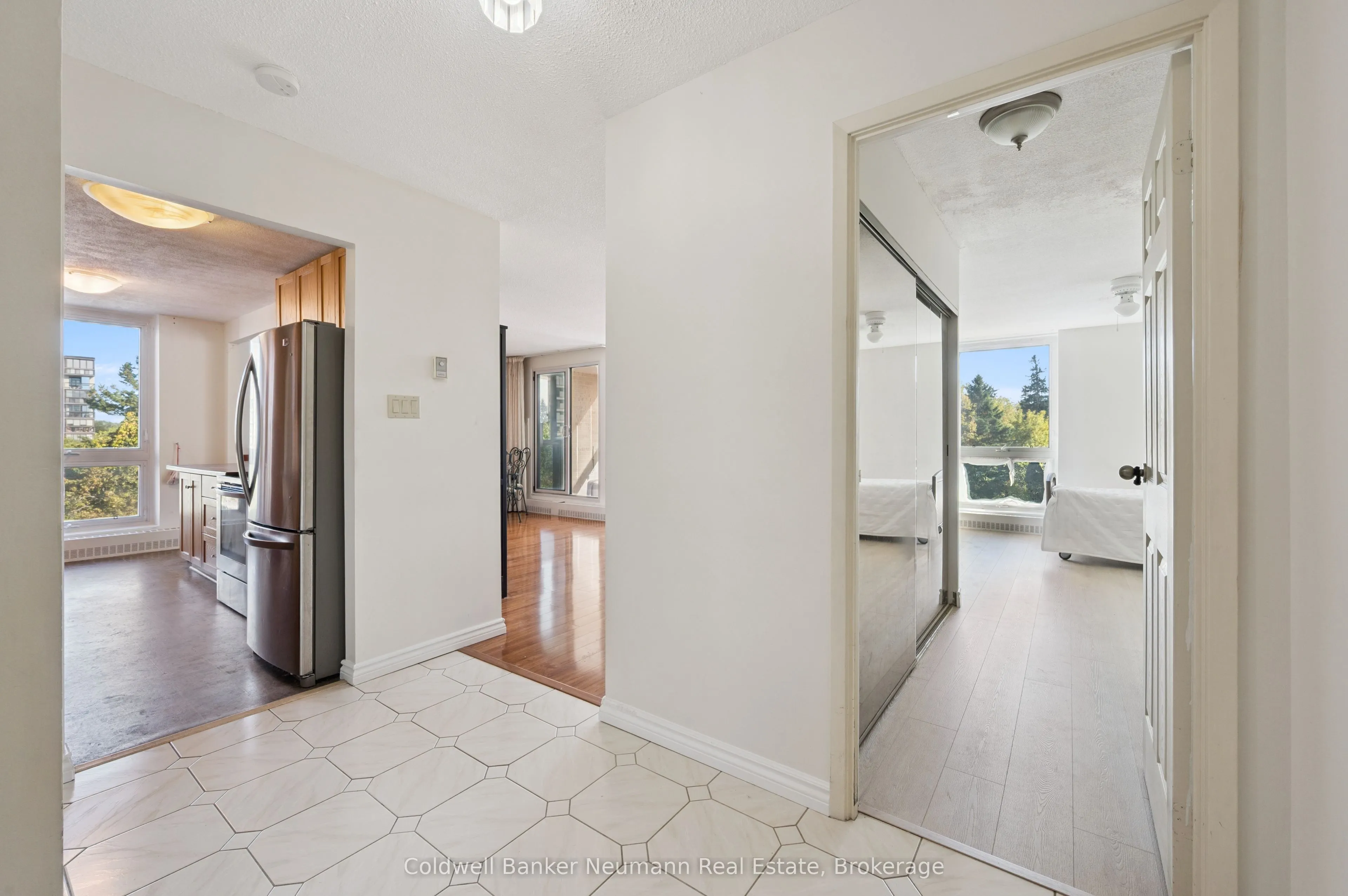 19 Woodlawn Road E, #303