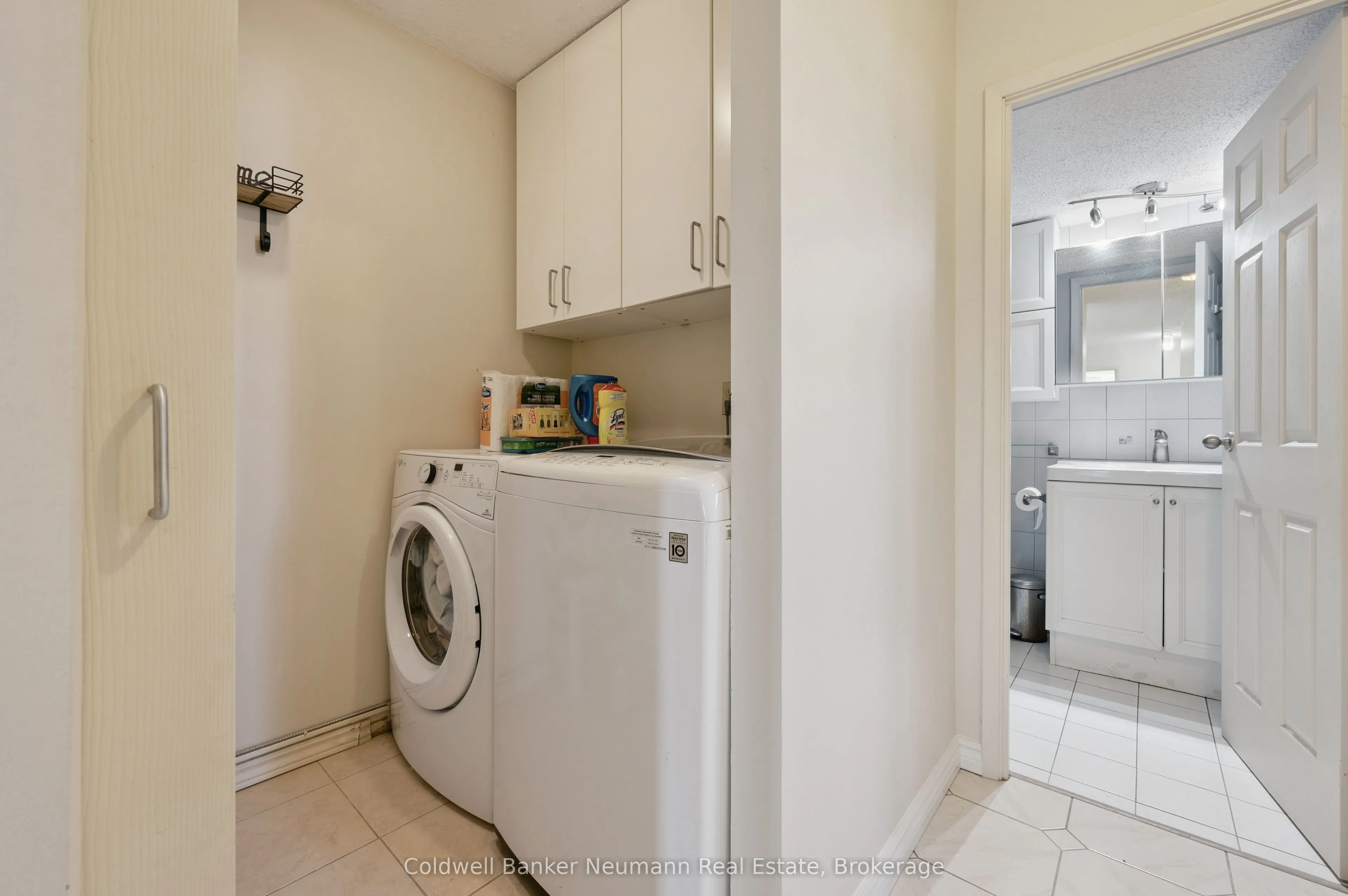 19 Woodlawn Road E, #303