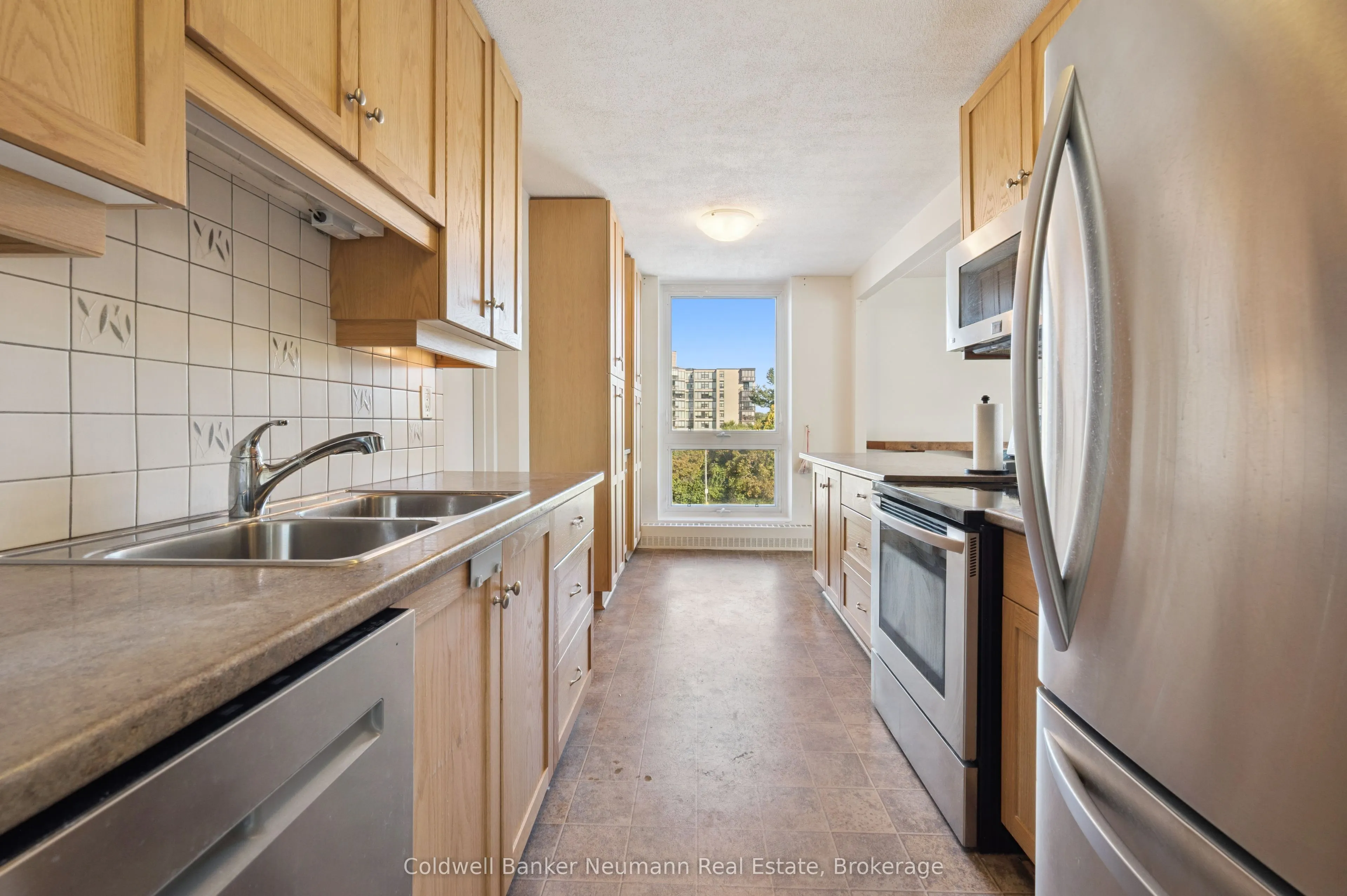 19 Woodlawn Road E, #303