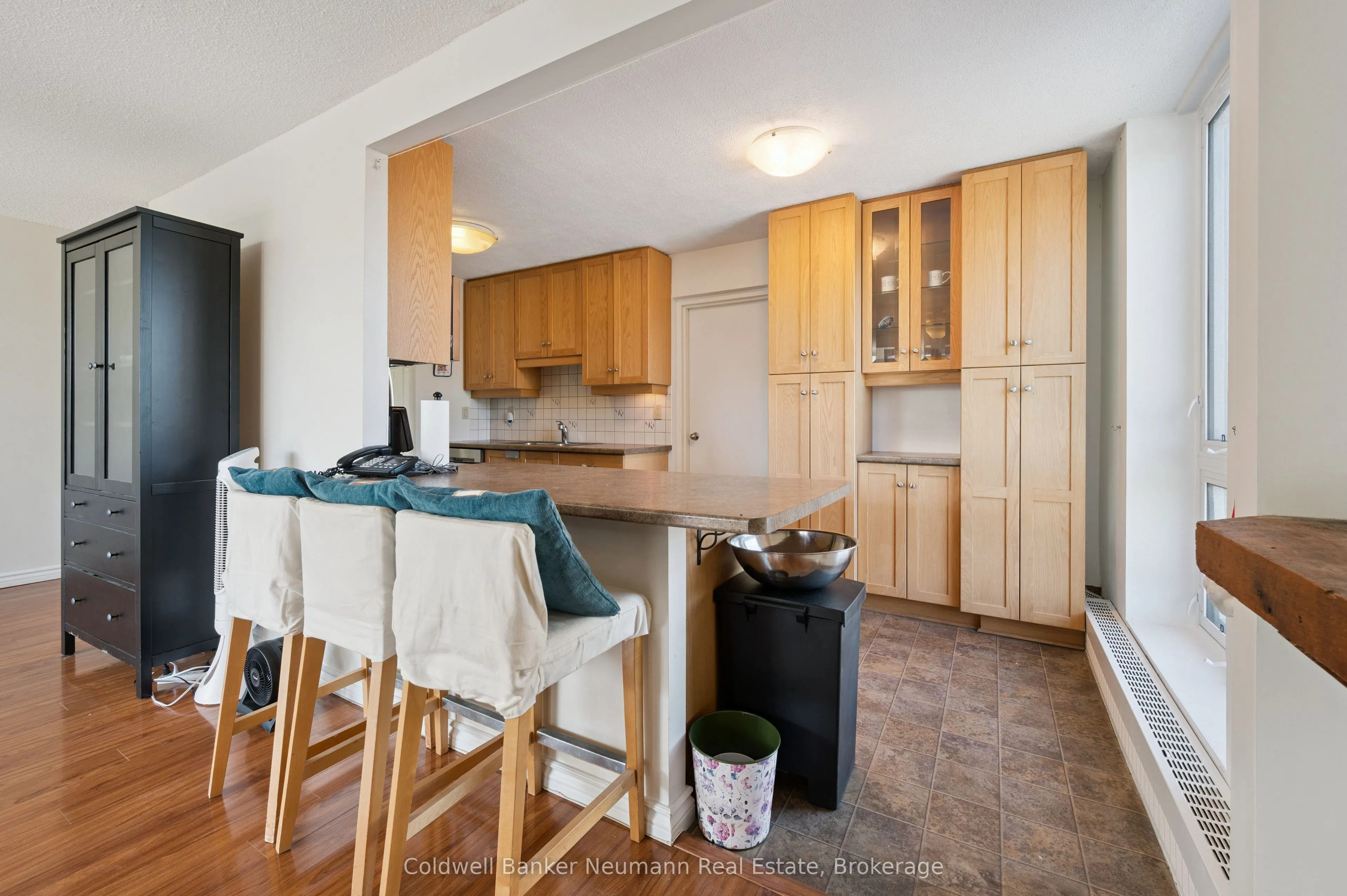 19 Woodlawn Road E, #303