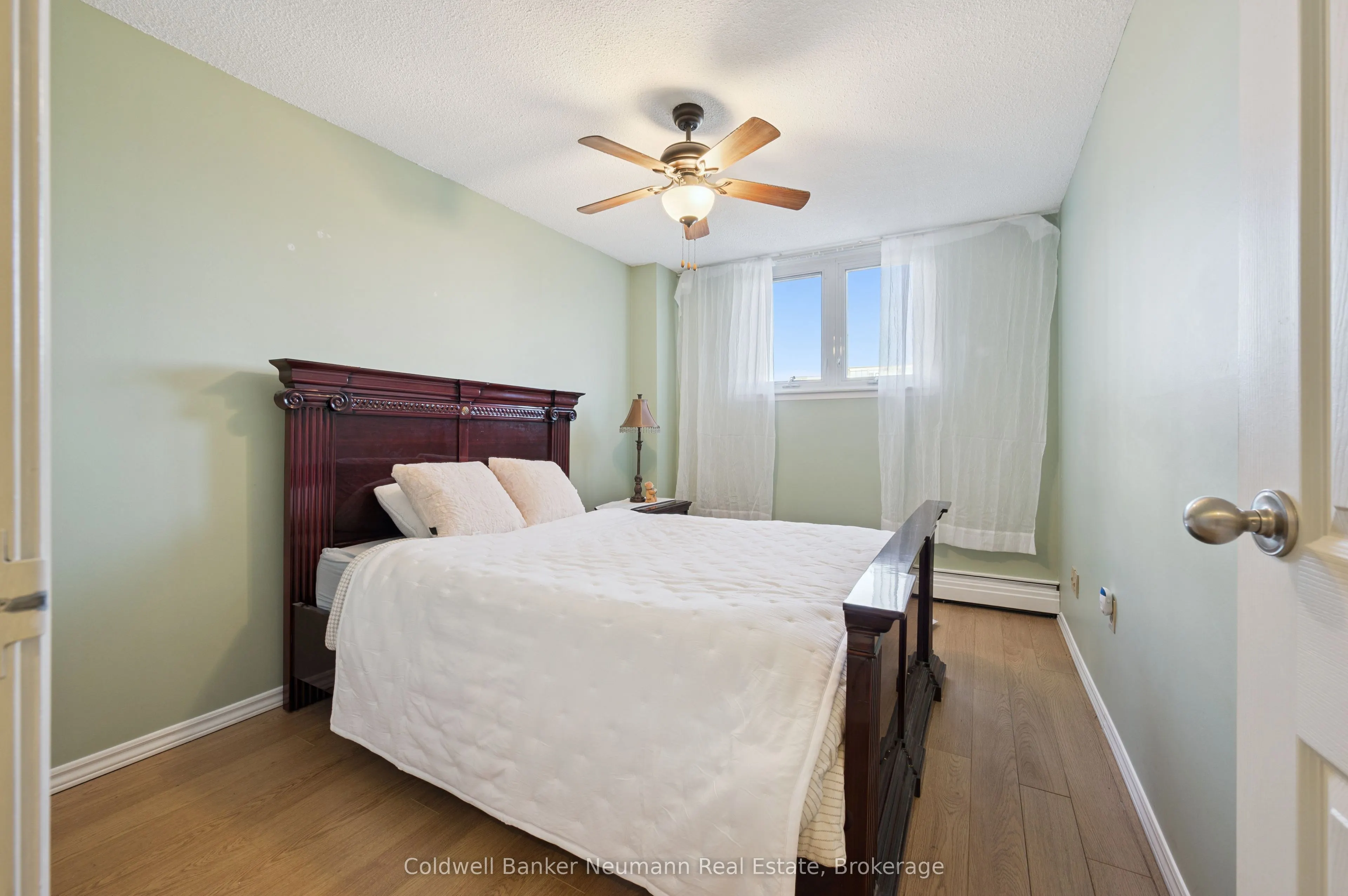 19 Woodlawn Road E, #303