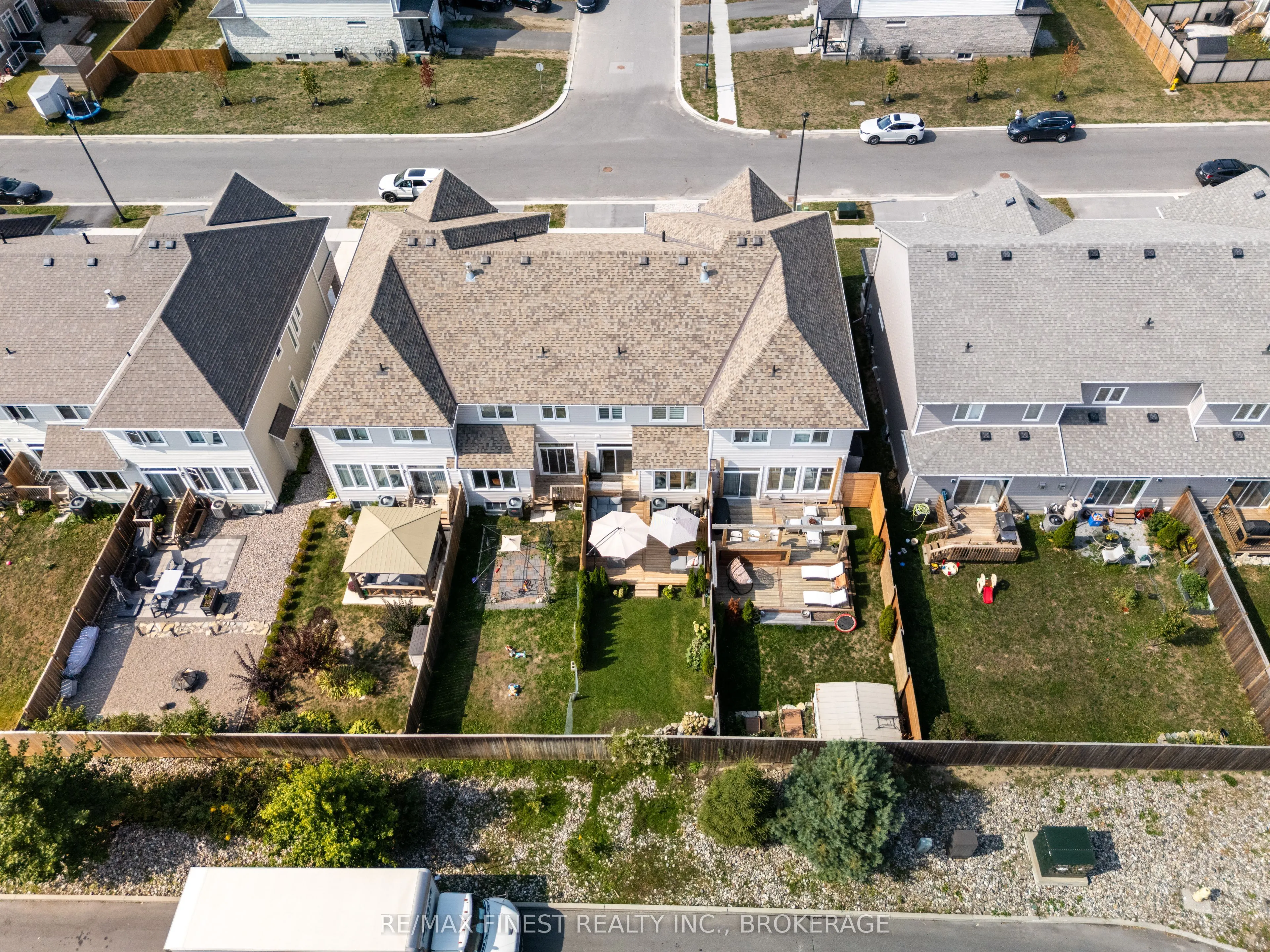 913 Stonewalk Drive
