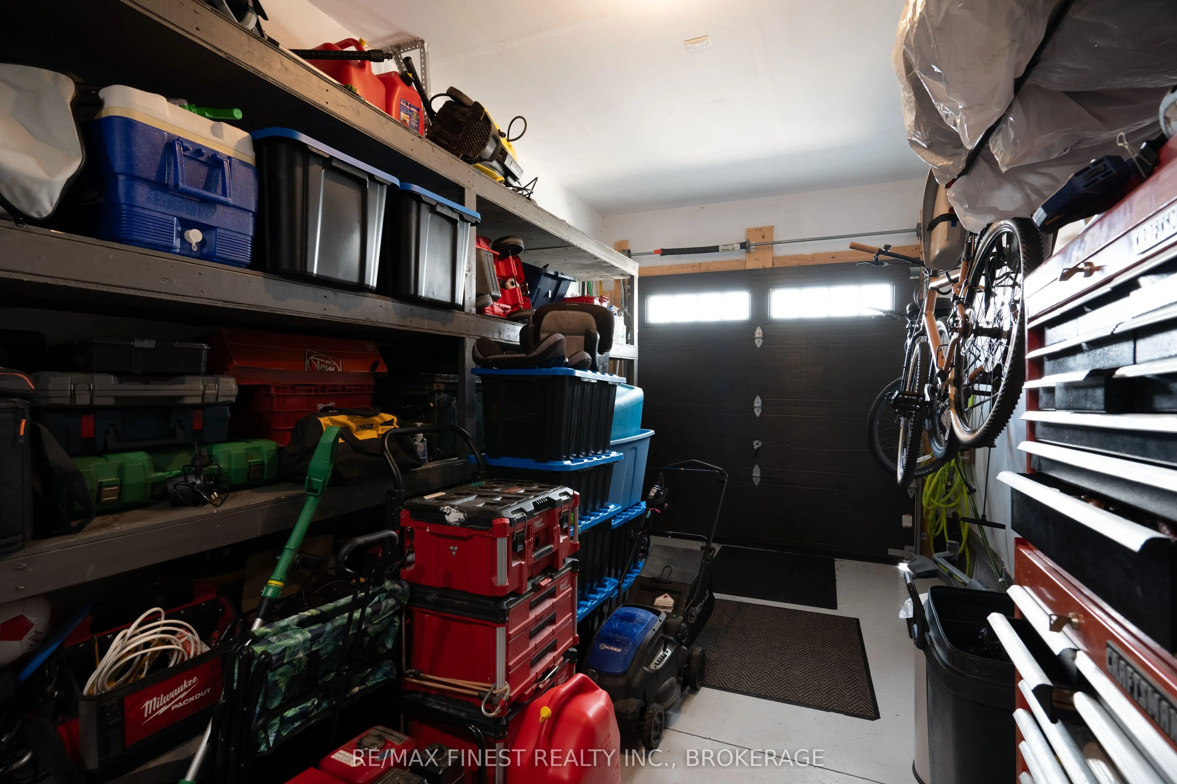 913 Stonewalk Drive