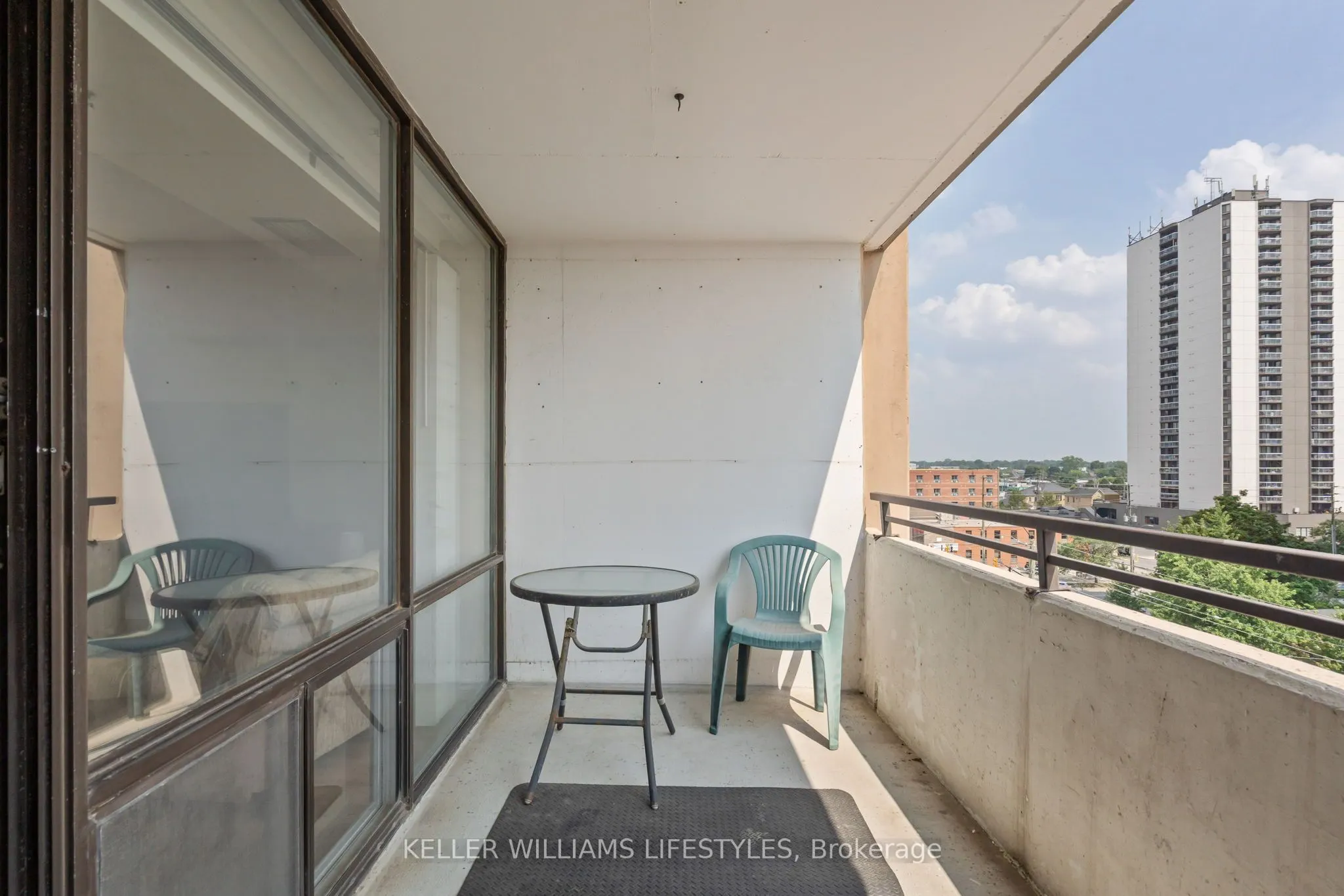 380 King Street, #605