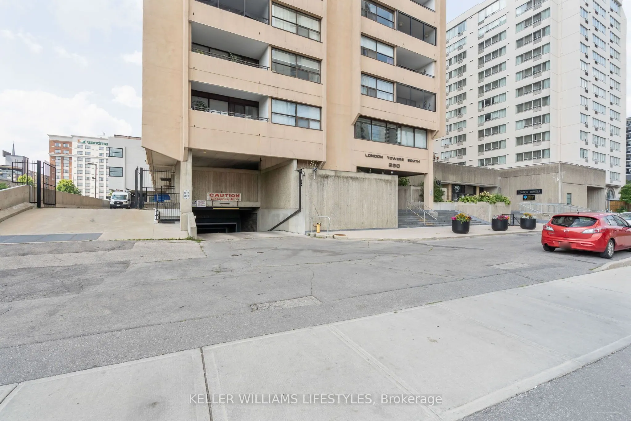 380 King Street, #605