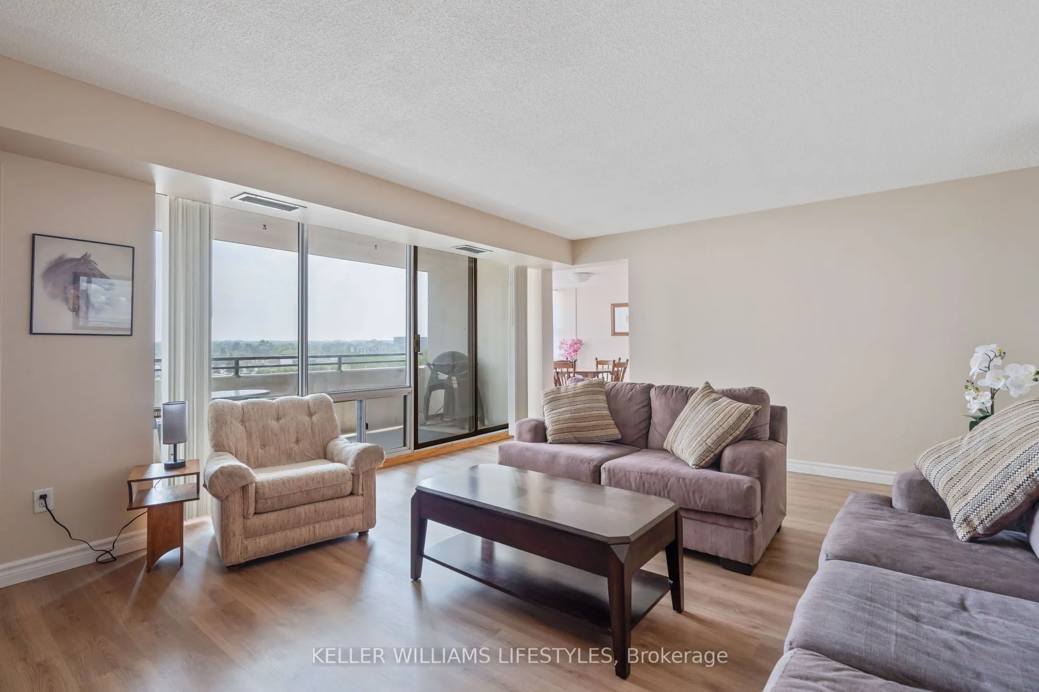 380 King Street, #605
