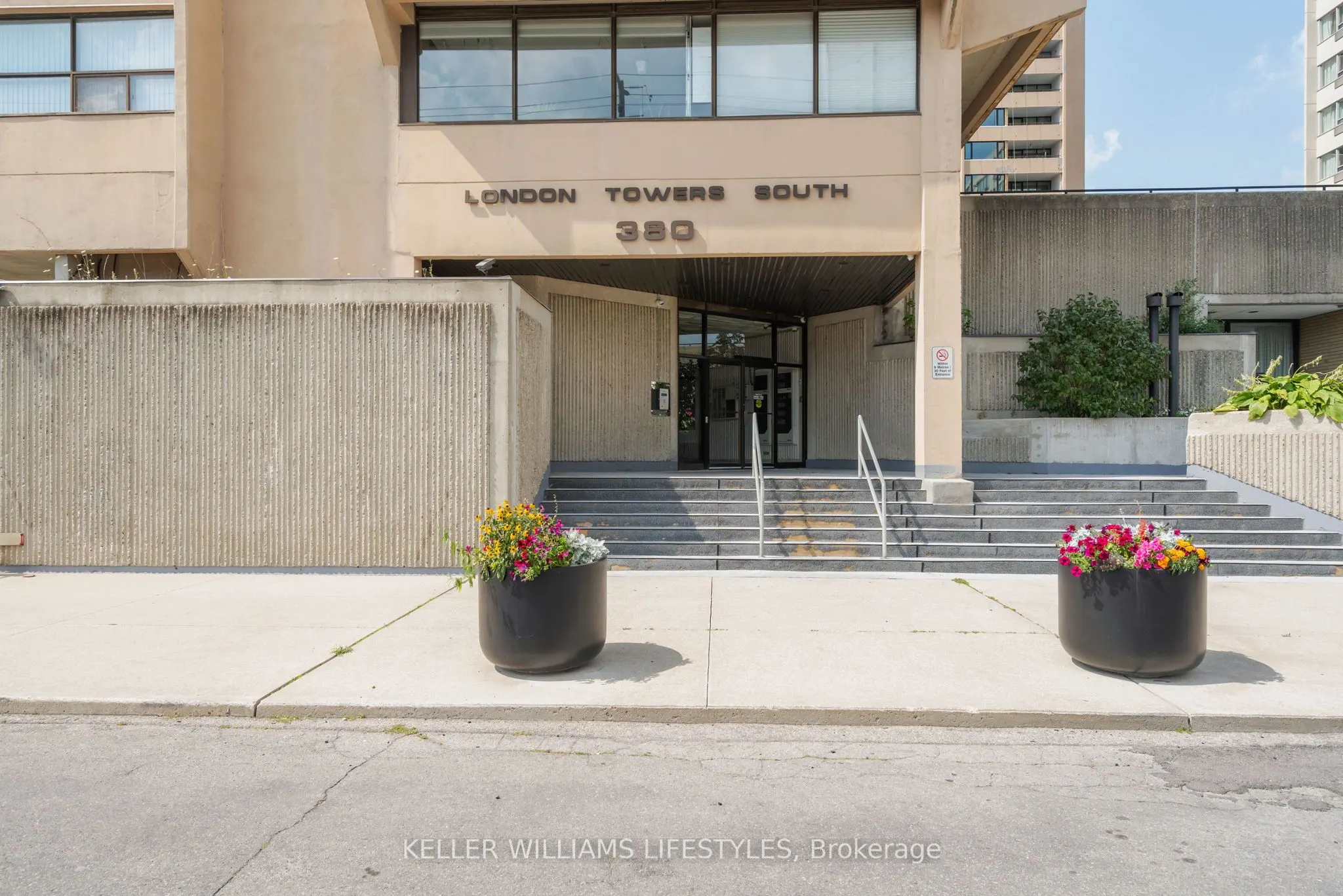 380 King Street, #605