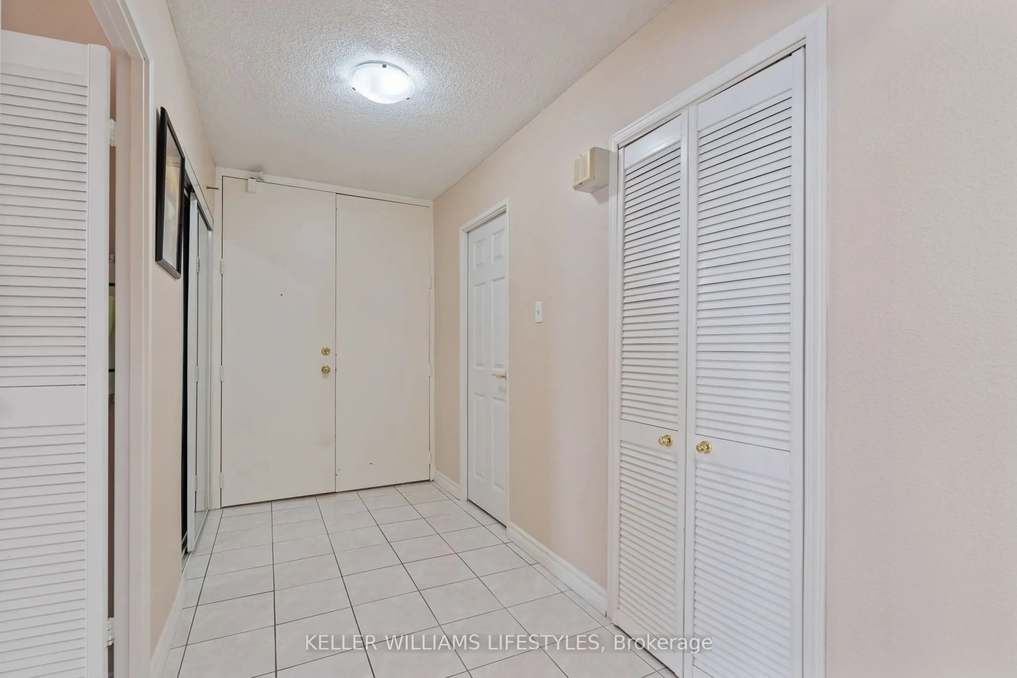 380 King Street, #605