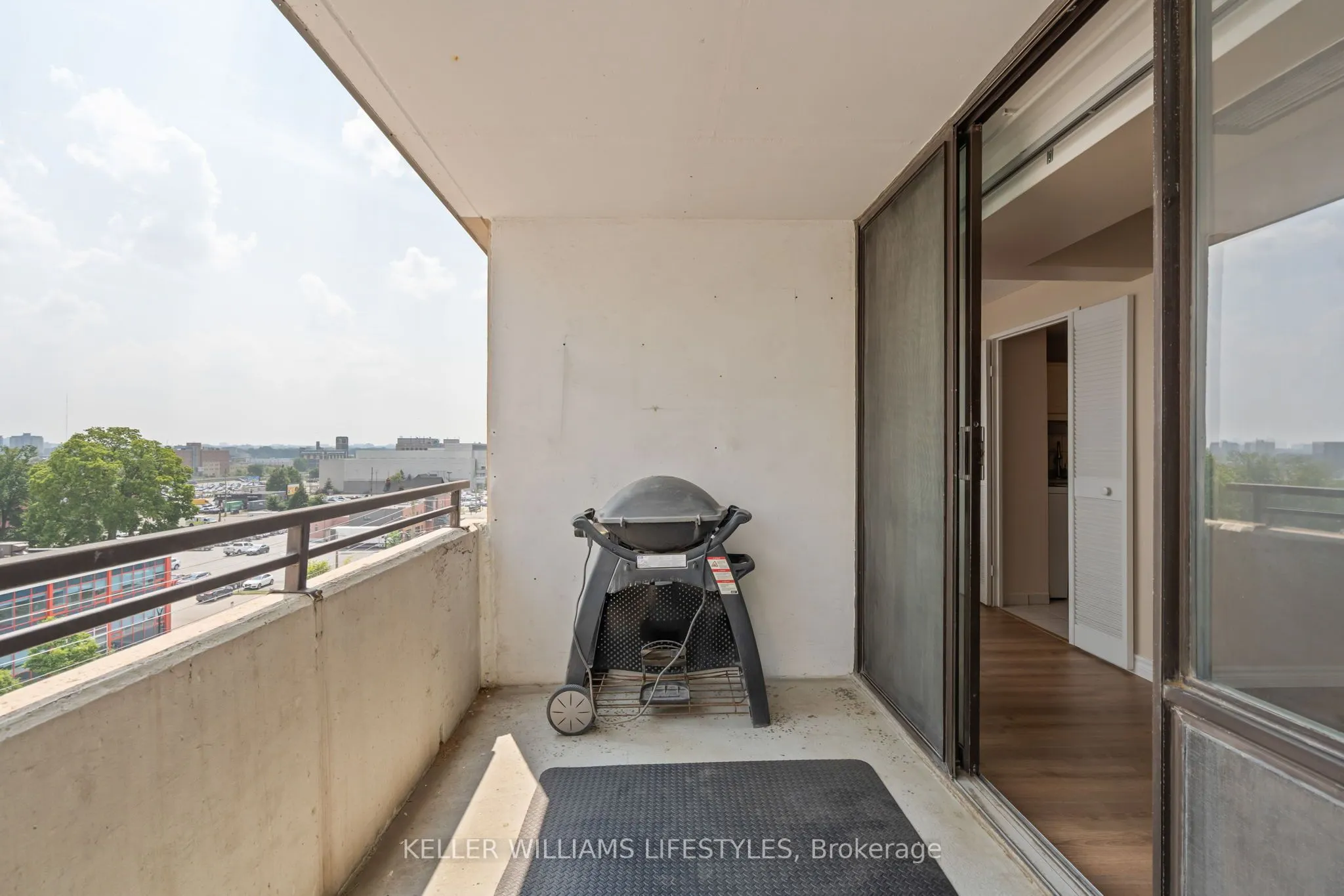 380 King Street, #605