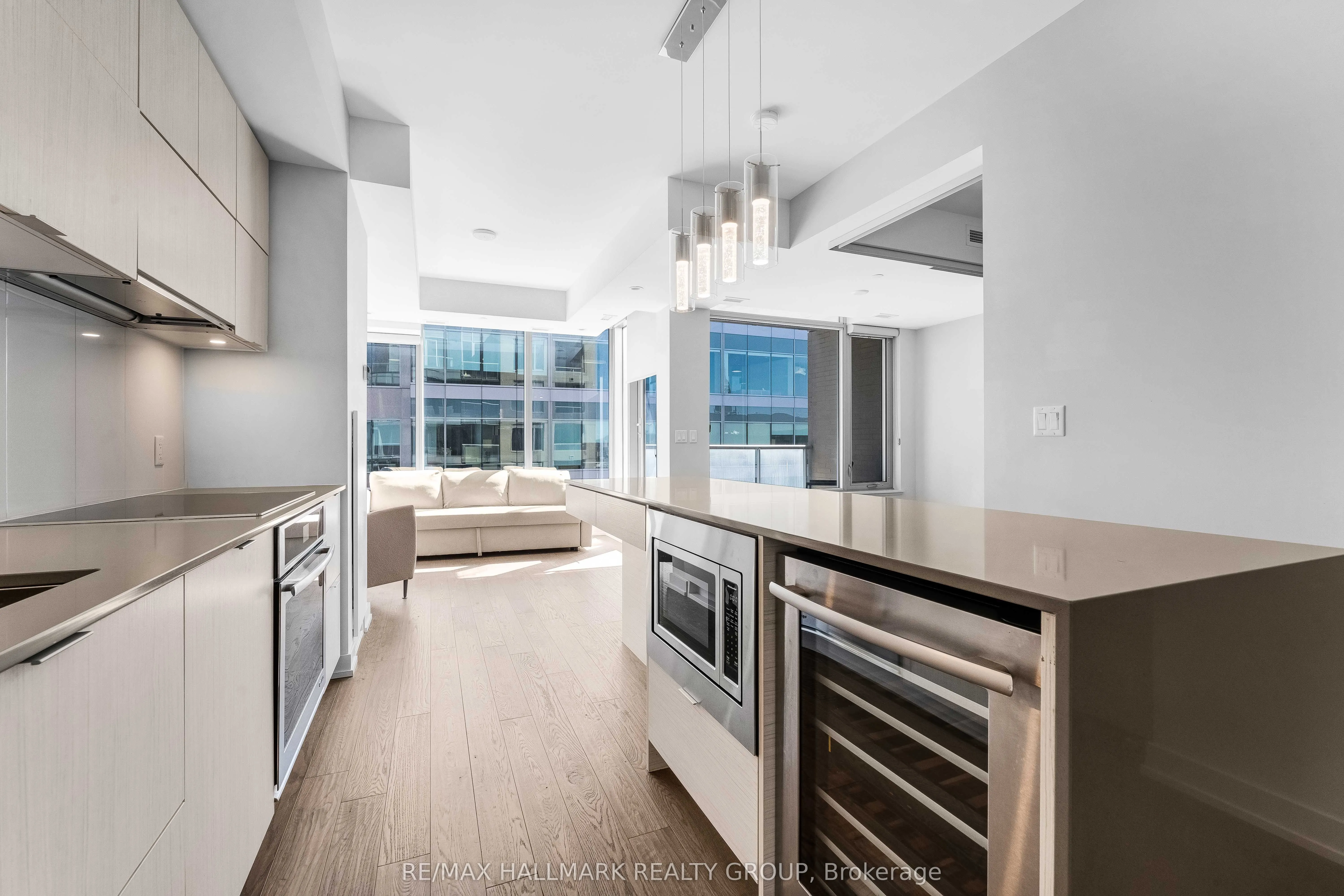101 Queen Street, #1501