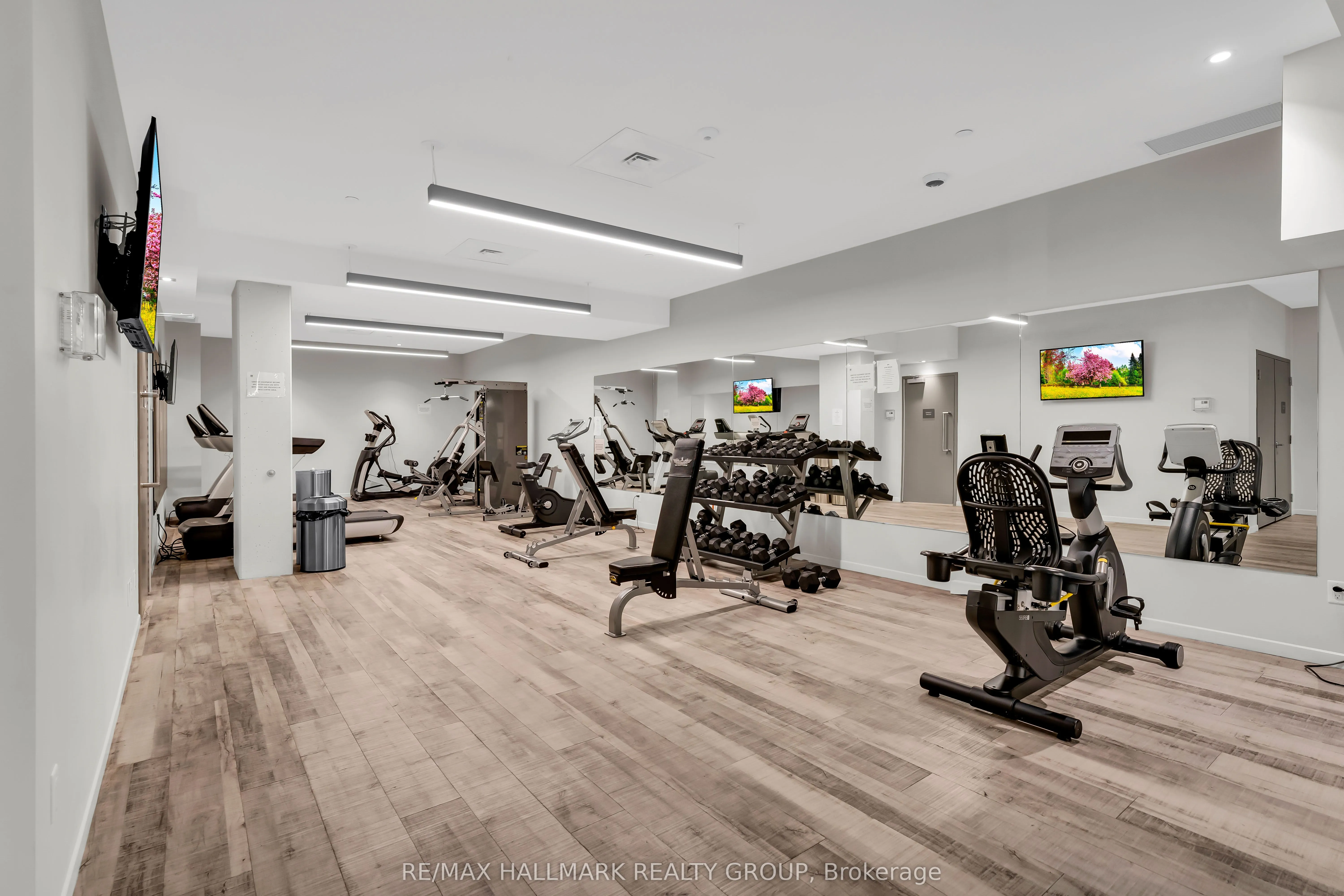 101 Queen Street, #1501
