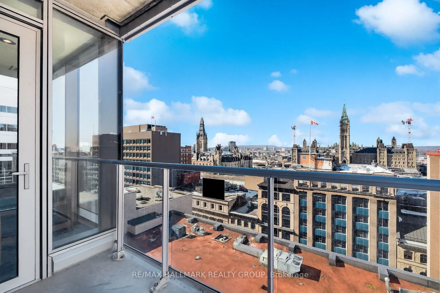 101 Queen Street, #1501