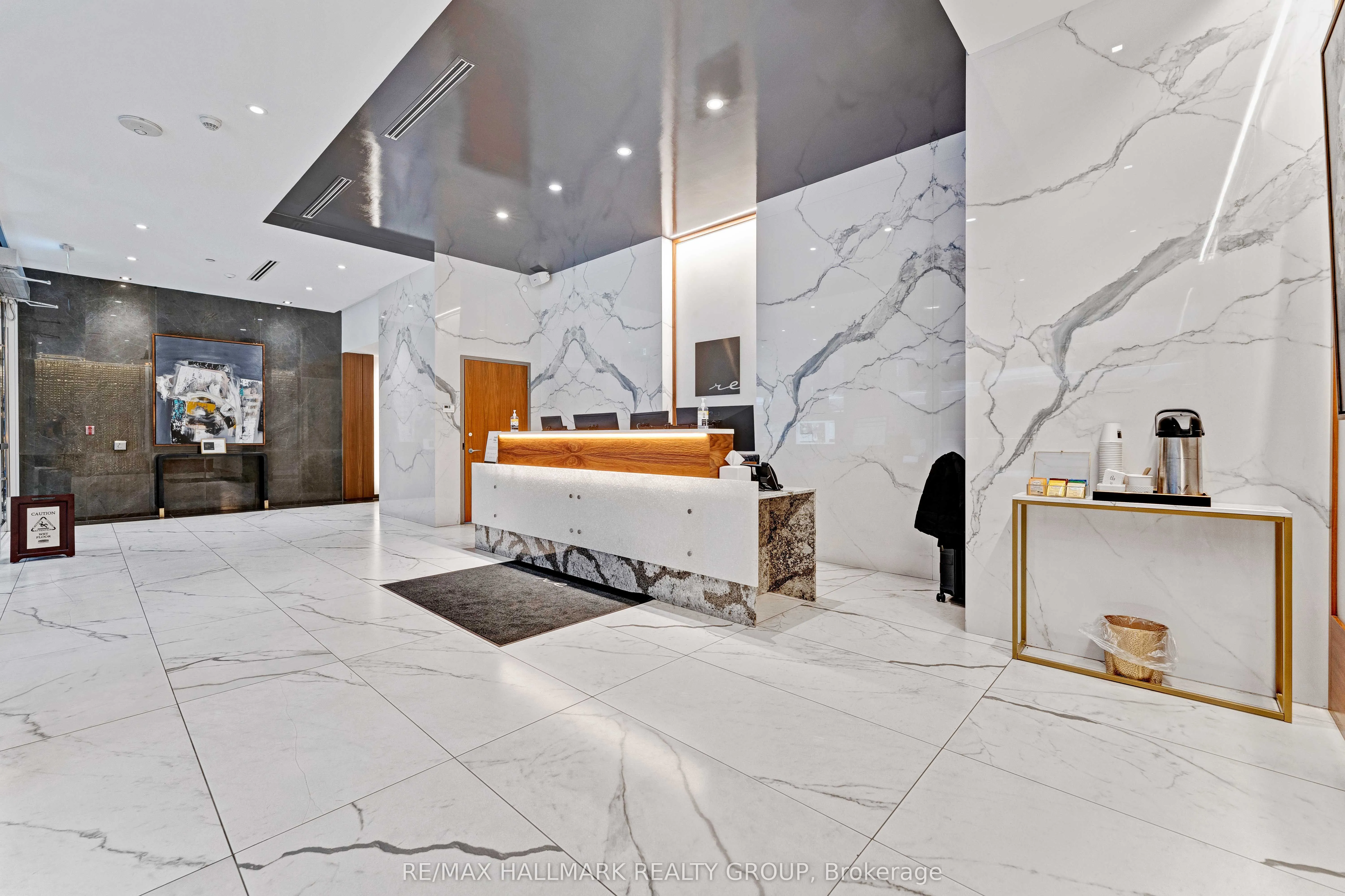 101 Queen Street, #1501