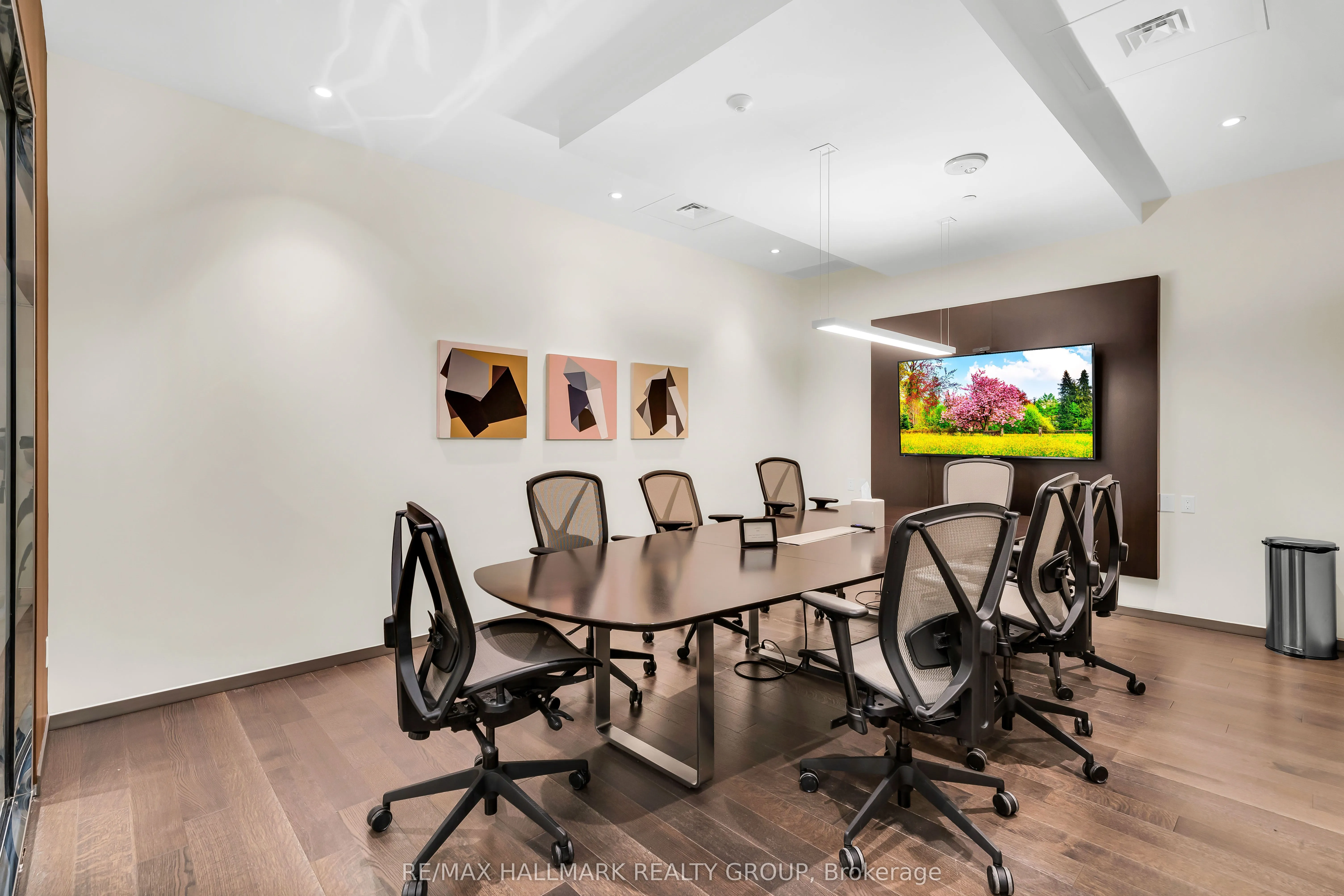 101 Queen Street, #1501