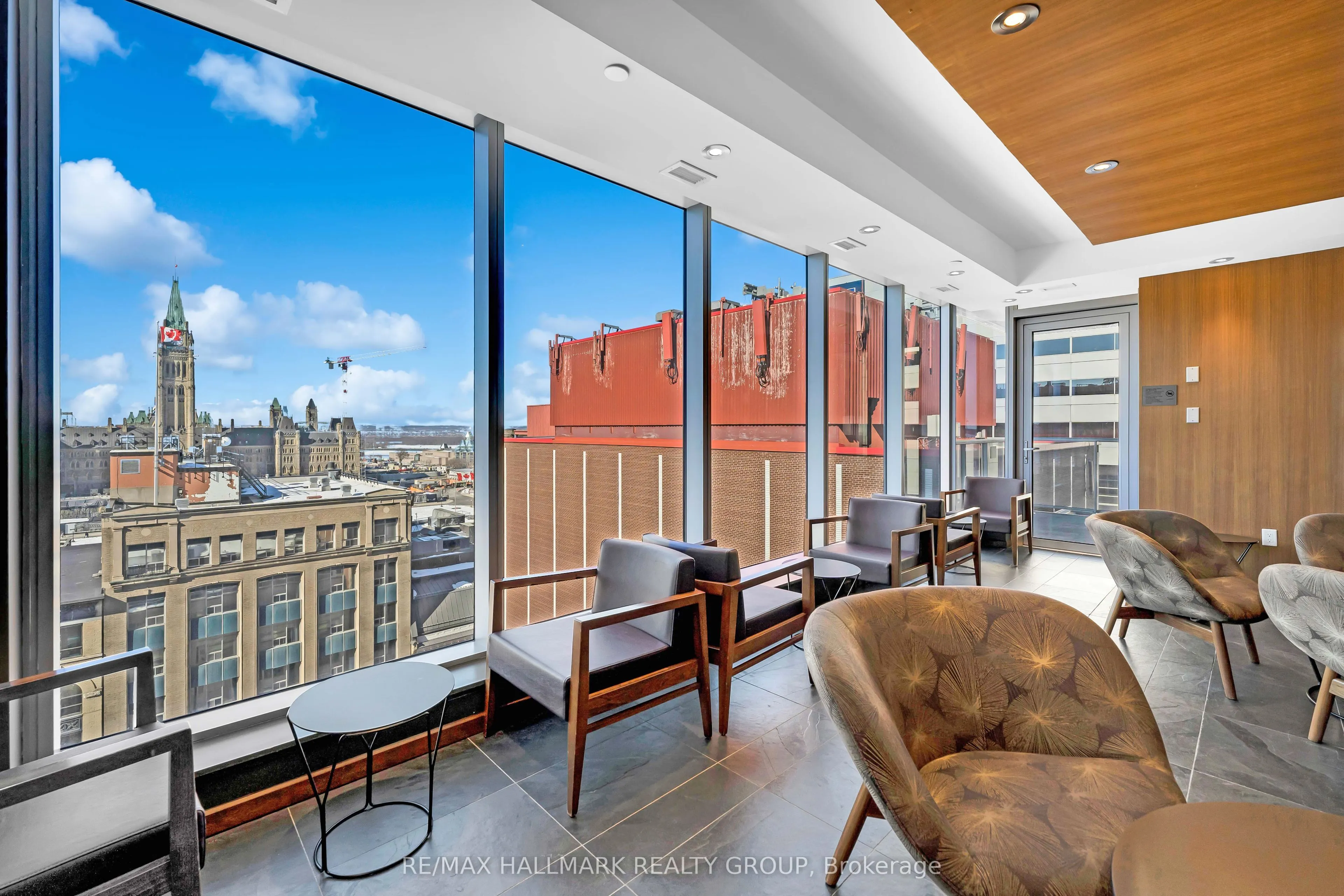 101 Queen Street, #1501